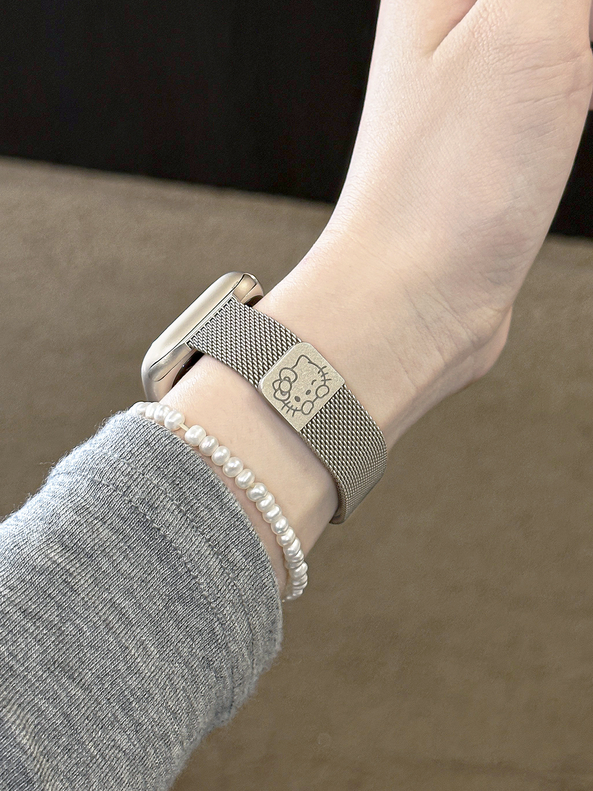 HK Milanese Stainless Steel Watch Band, Slim Breathable Metal Strap for Apple Watch, Adjustable Wristband Women