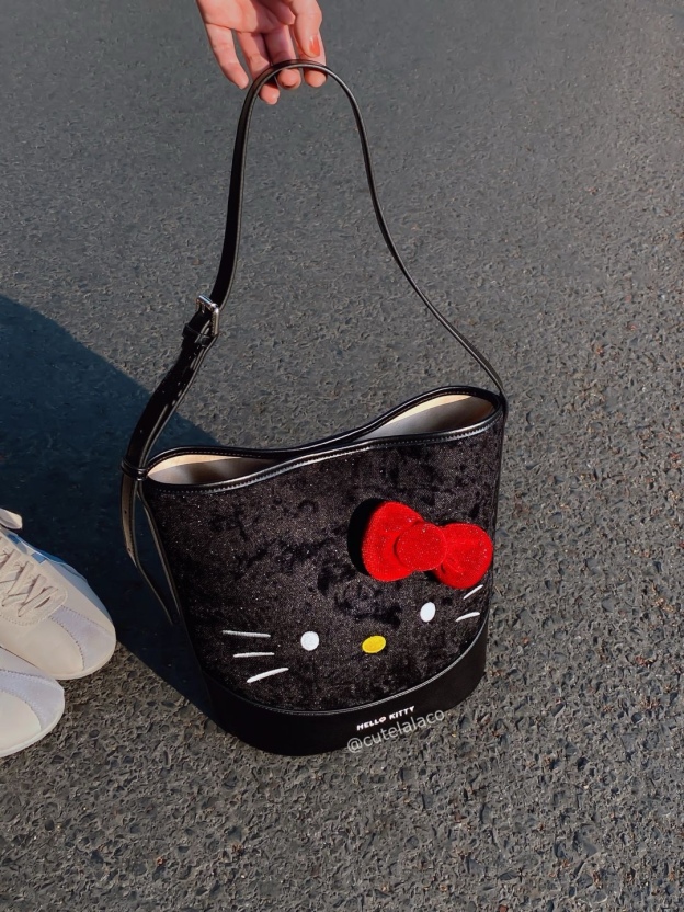(Pre-Order) HK Big Face Cat Head Black Tote Bag