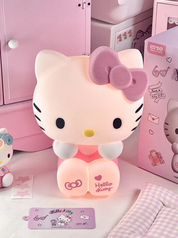 Cute Eye-Caring Hello Kitty Pat Lamp