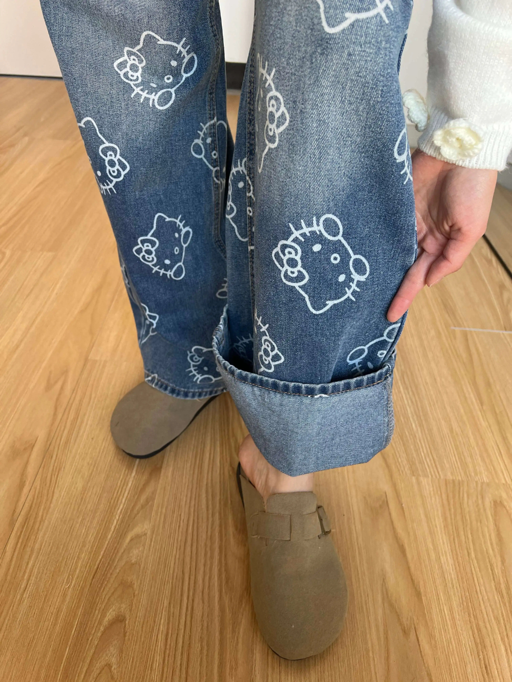 HK Print High Waist Flare Denim Pants for Women - Loose Fit Wide Leg Trousers 01250527