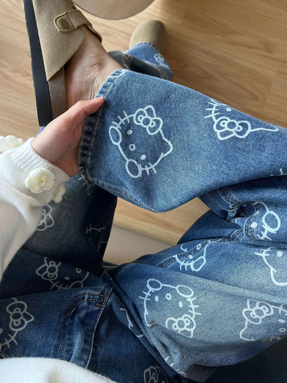 HK Print High Waist Flare Denim Pants for Women - Loose Fit Wide Leg Trousers 01250527