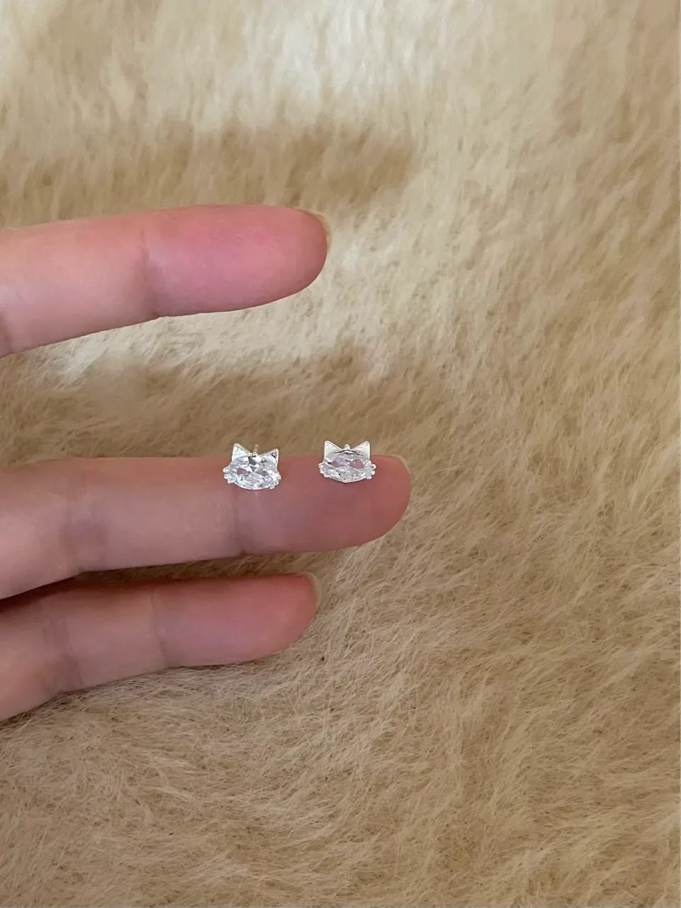  Silver Cat Stud Earrings – Minimalist Sparkling Kitty Ear Jewelry, Dainty & Elegant Gift