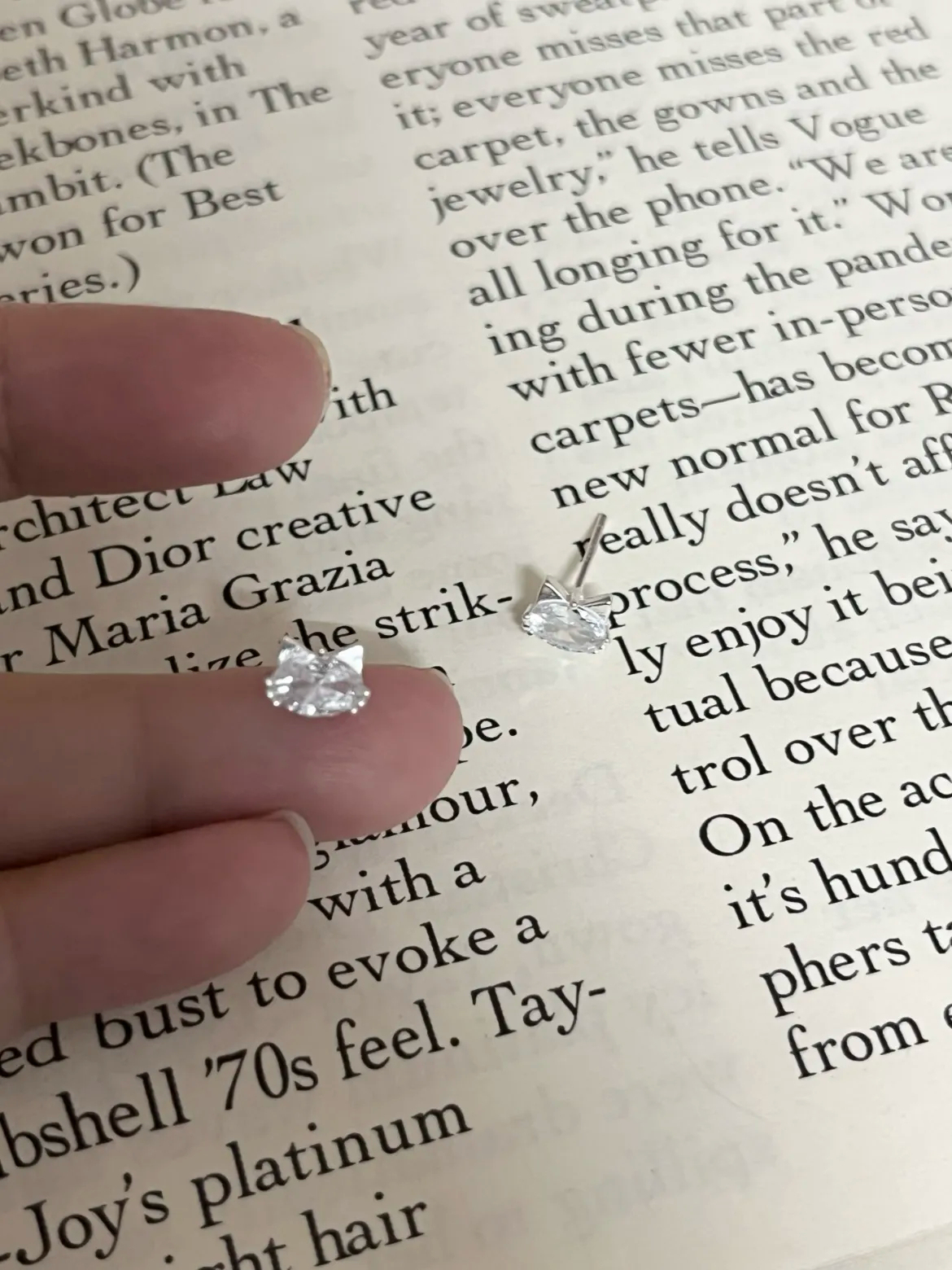  Silver Cat Stud Earrings – Minimalist Sparkling Kitty Ear Jewelry, Dainty & Elegant Gift