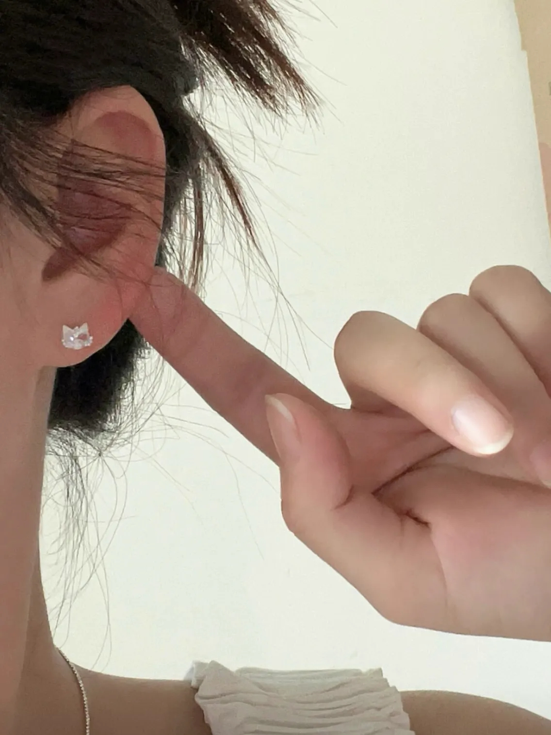  Silver Cat Stud Earrings – Minimalist Sparkling Kitty Ear Jewelry, Dainty & Elegant Gift