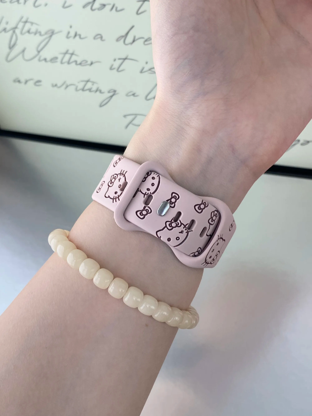 HK Engraved Silicone Watch Band – Cute Kitty Strap for Apple Watch 01250723