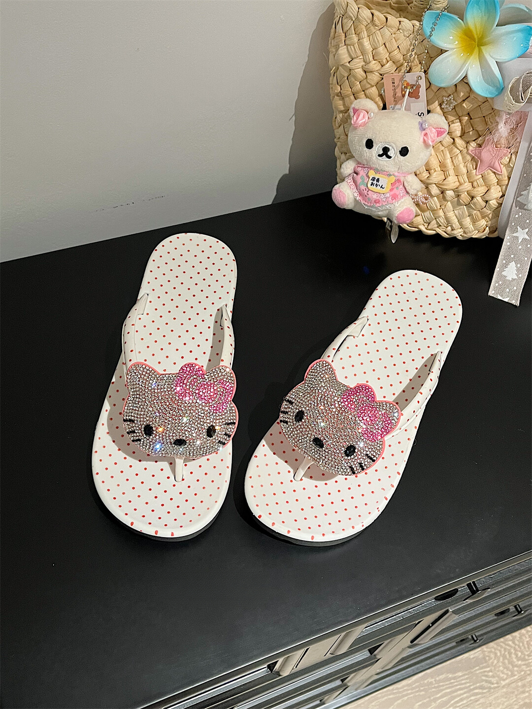 Kung Fu Kitty~ Cute Kitty Cat Flip-Flops for Women Summer New Thick Sole Non-Slip Beach Toe Post Sandals · White Thick Sole Plain 38-39 (Suitable for 37-38)