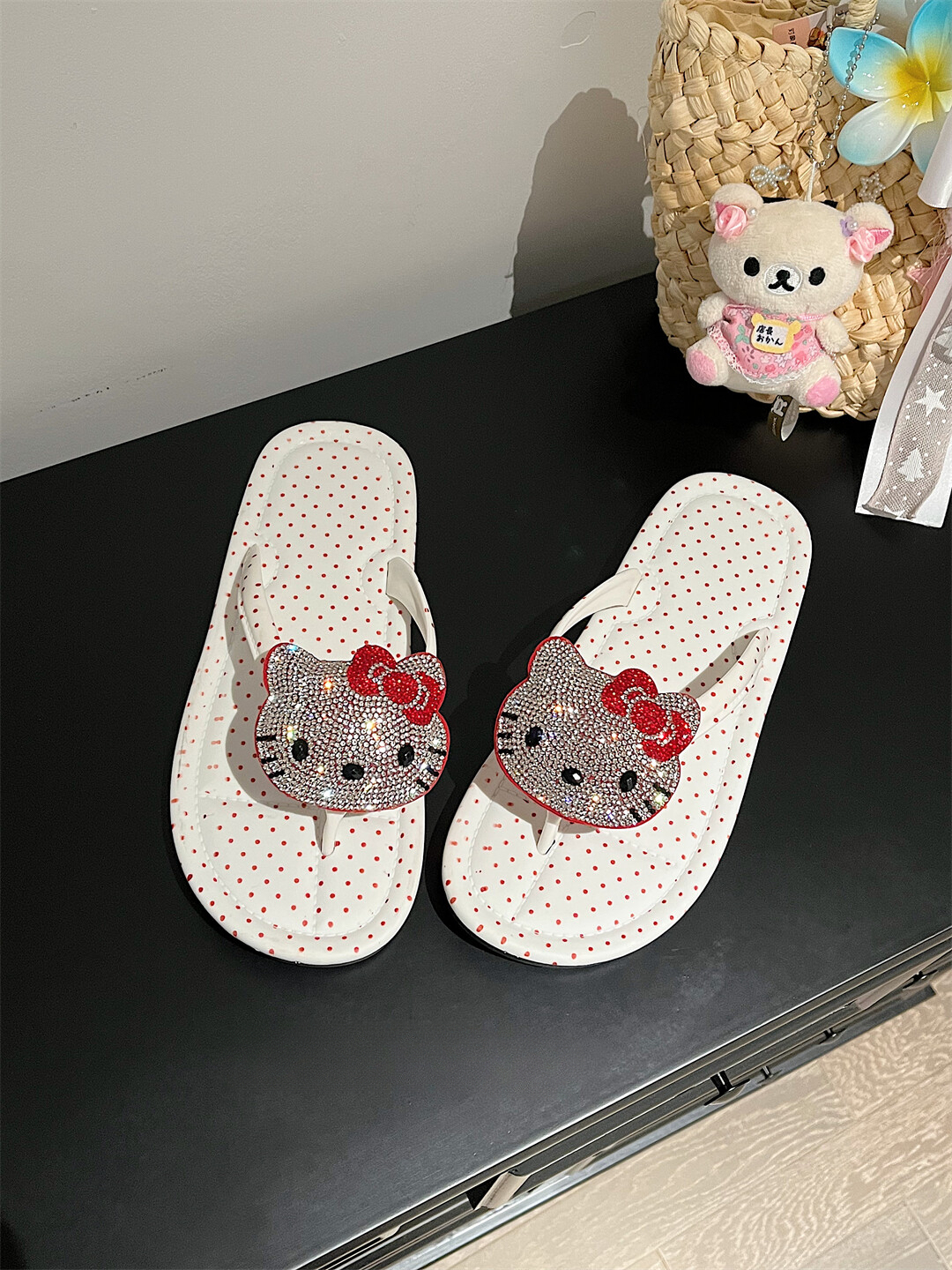 Kung Fu Kitty~ Cute Kitty Cat Flip-Flops for Women Summer New Thick Sole Non-Slip Beach Toe Post Sandals · White Thick Sole Plain 38-39 (Suitable for 37-38)