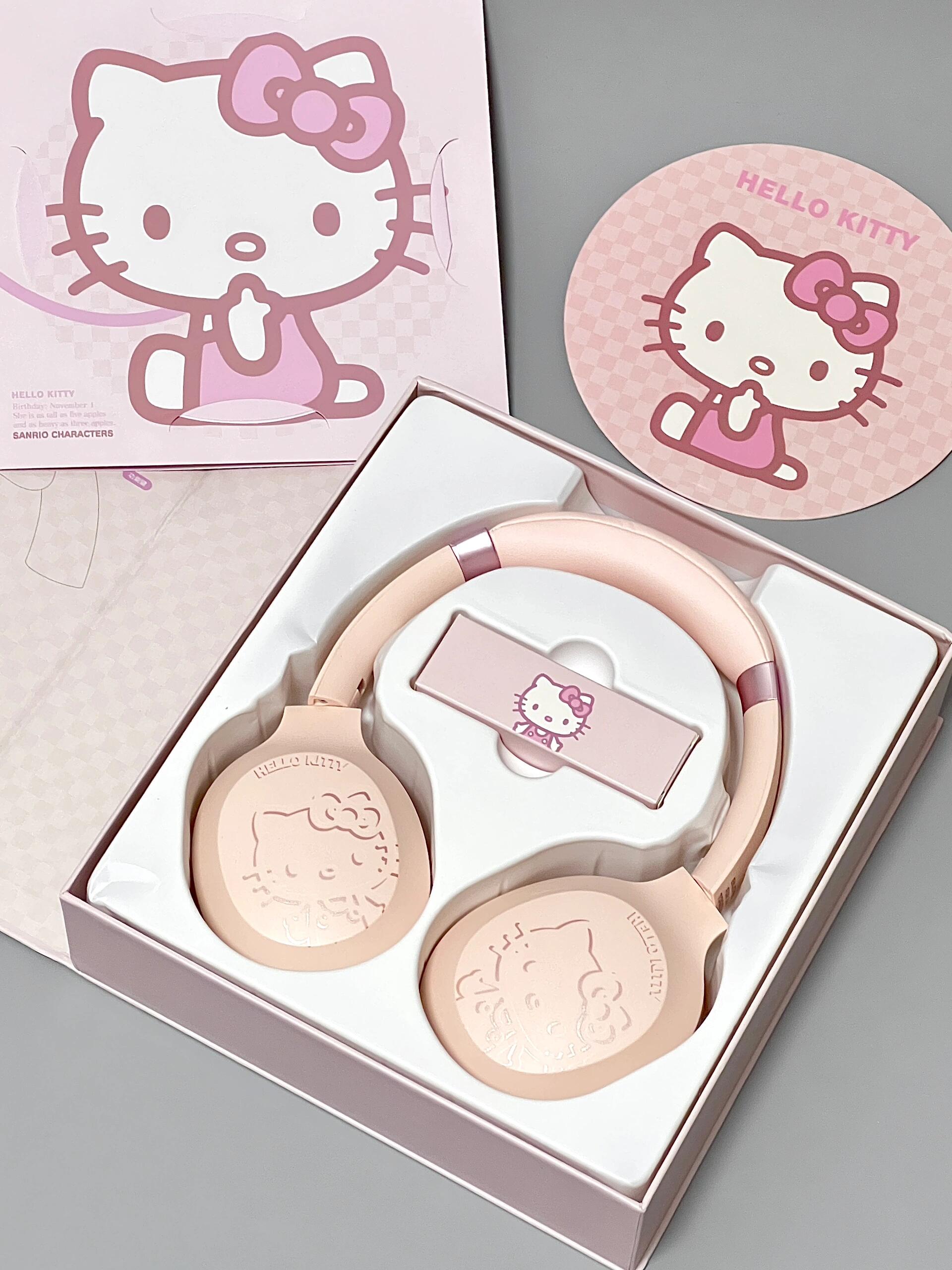 Sanrio Character Over-Ear Bluetooth Wireless Headphones - Cute & High-Quality Sound EJ1134