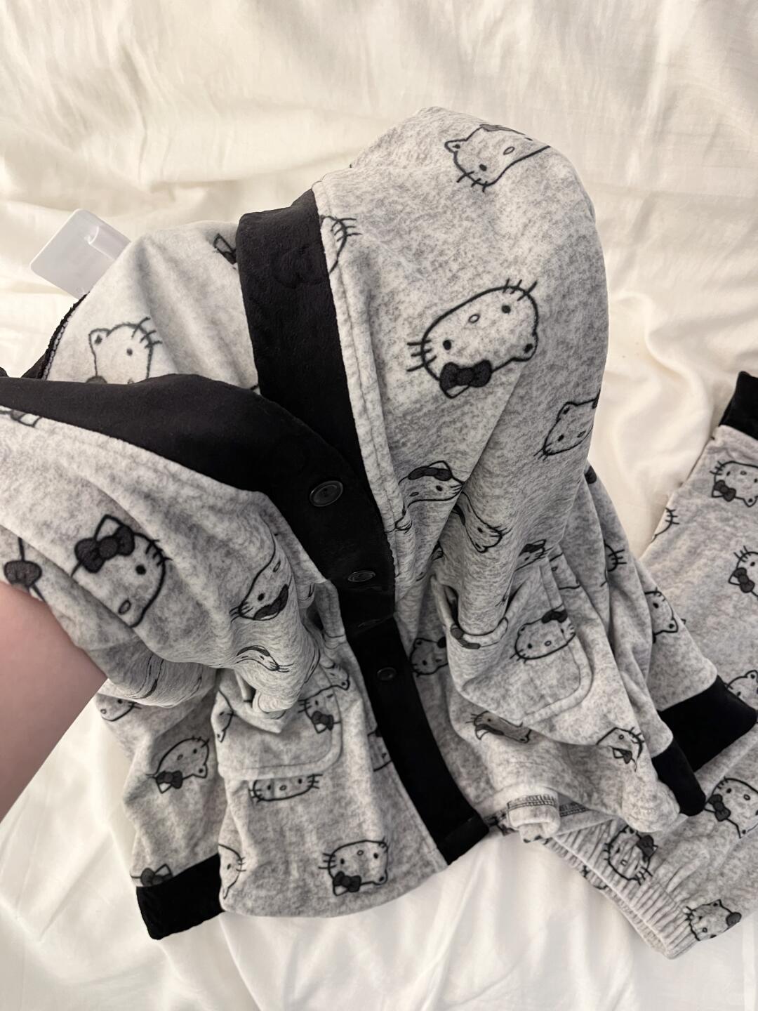 HK Warm Fleece V-Neck Pajama Set 01251121, Cute Thickened Autumn Winter Loungewear, Soft Brushed Fabric Sleepwear, Plus Size Cozy Home Set