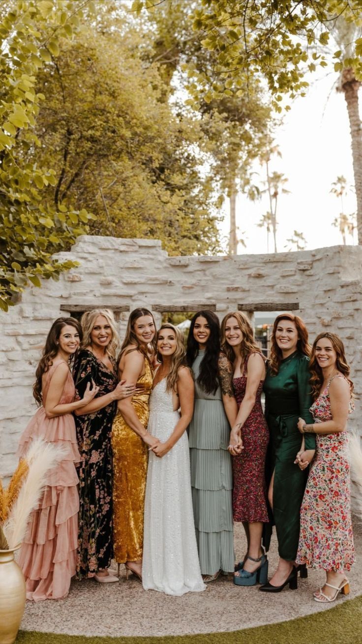 φόρεμα καλεσμένων γάμουes