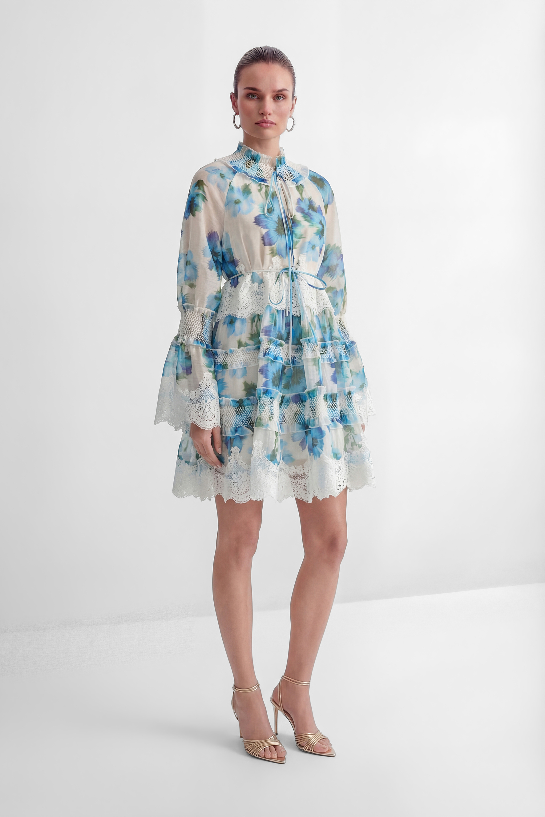 Exceptionally Pristine Blue Floral Print Lace Trim Mini Dress