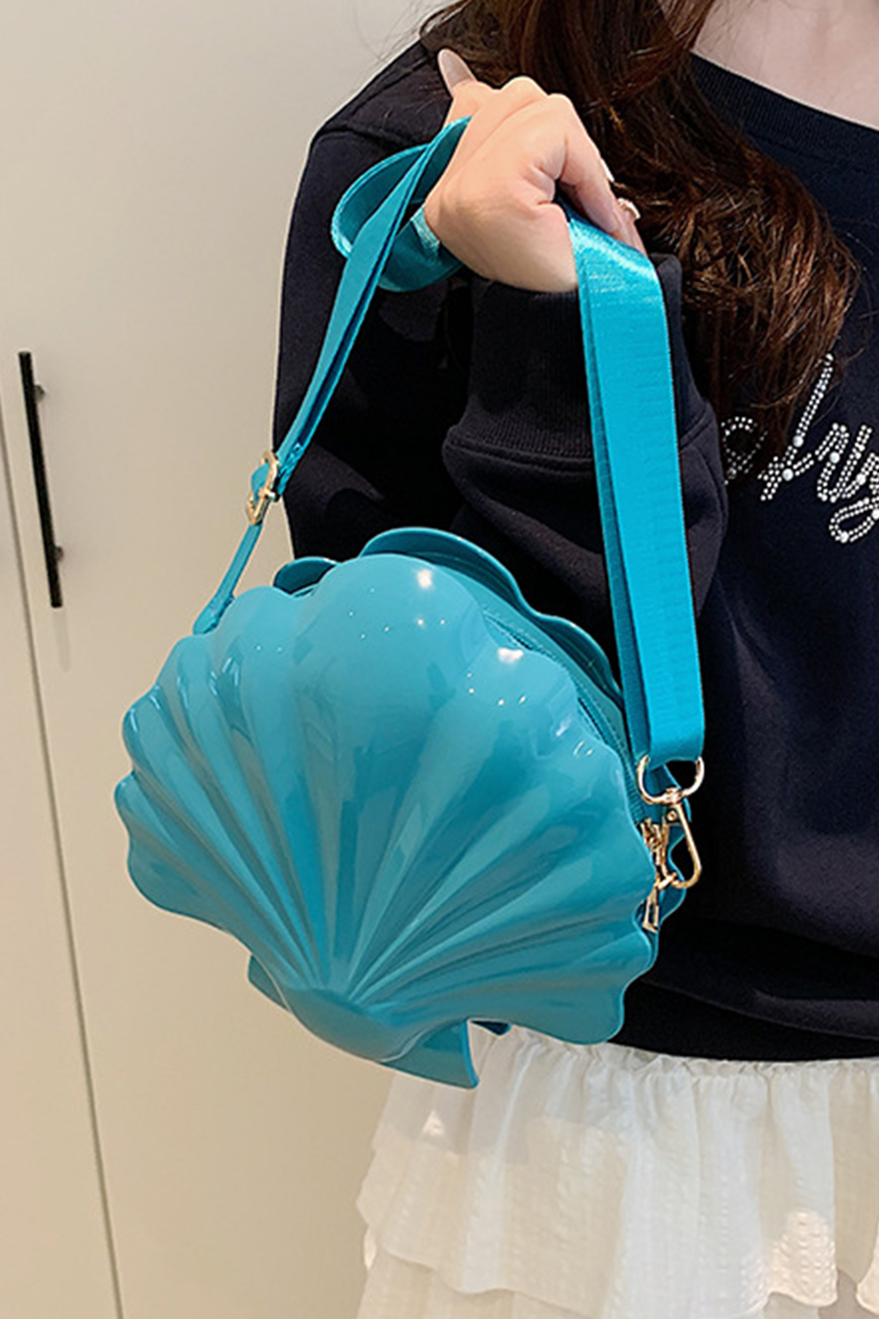 Seashell Shaped Satchel Bag