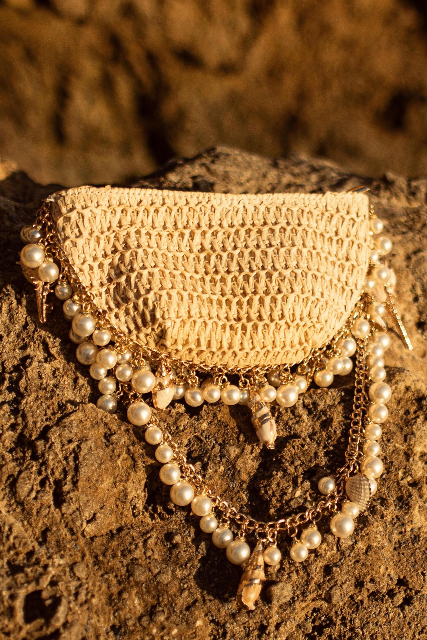 Sea Wonder Pearl Straw Hobo Bag