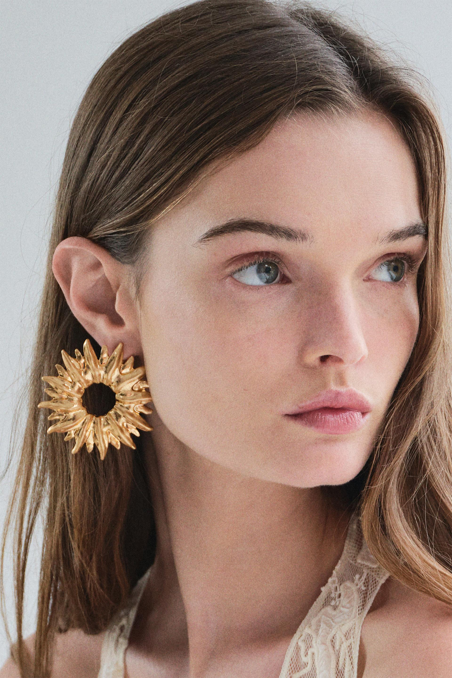 Hollow Sunburst Earrings