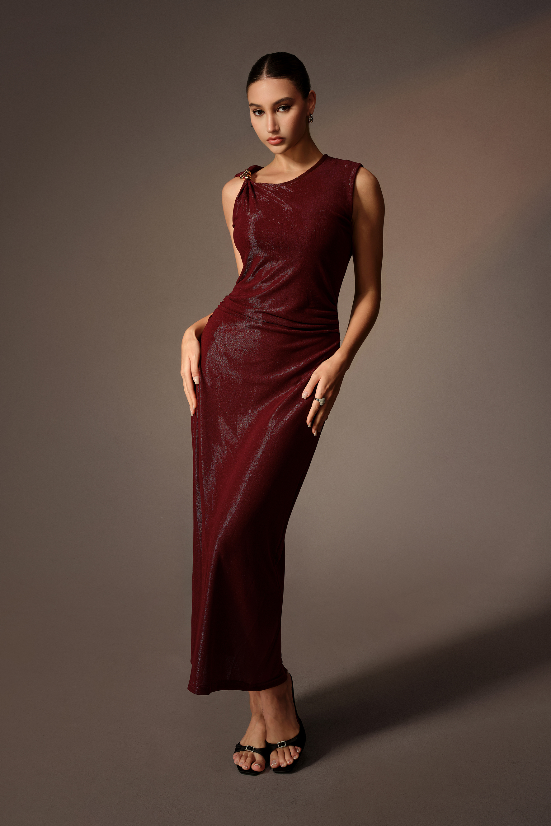 How I Feel Burgundy Round Neck Sleeveless Ruched Maxi Dress