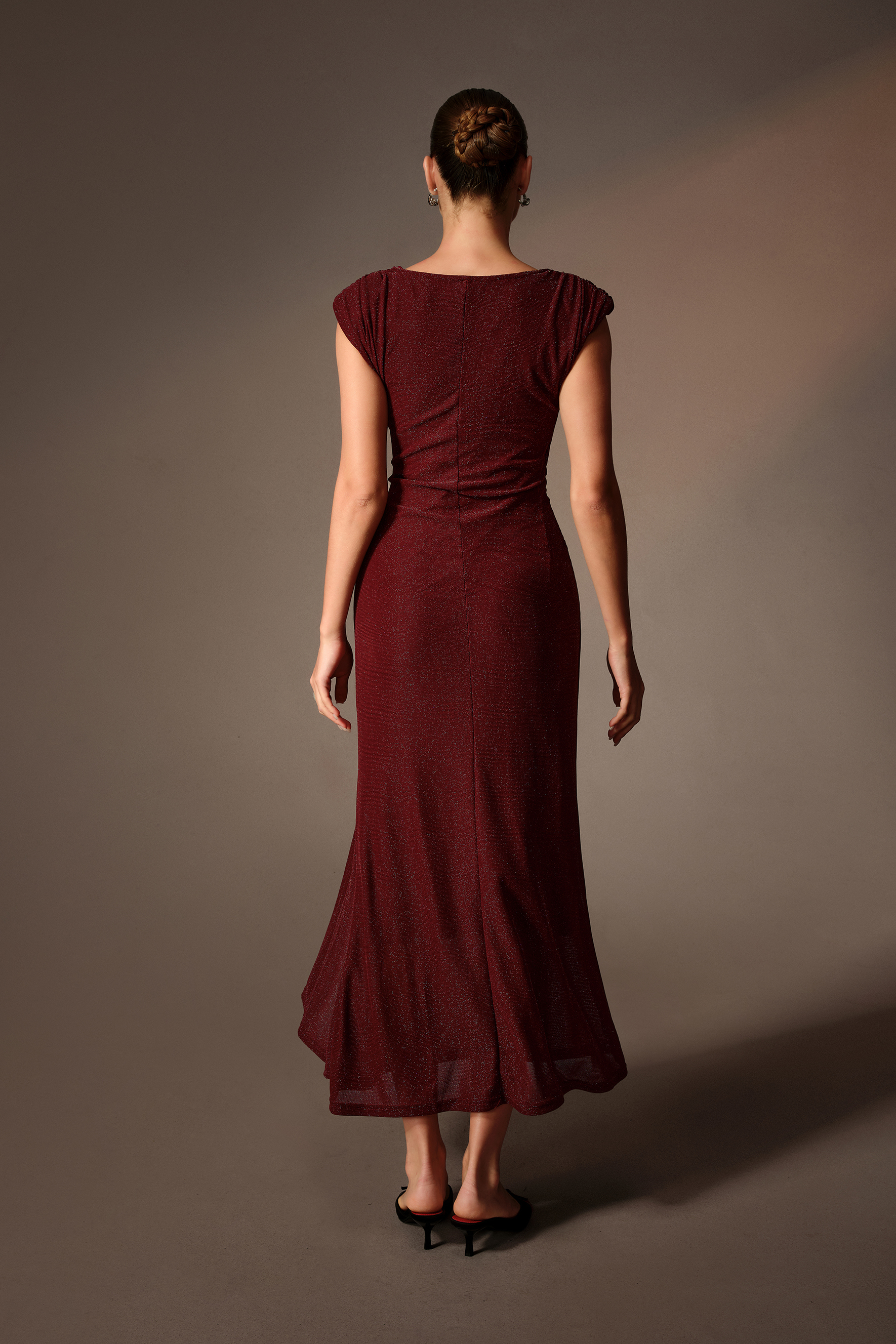 Classic Allure Burgundy Cap Sleeve Metal Brooch Maxi Dress