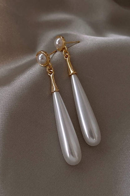 Teardrop Faux Pearl Earrings