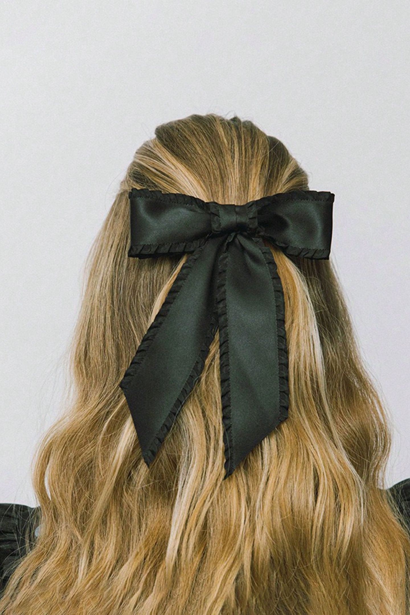 Ruffle Edge Bowknot Satin Hairclip
