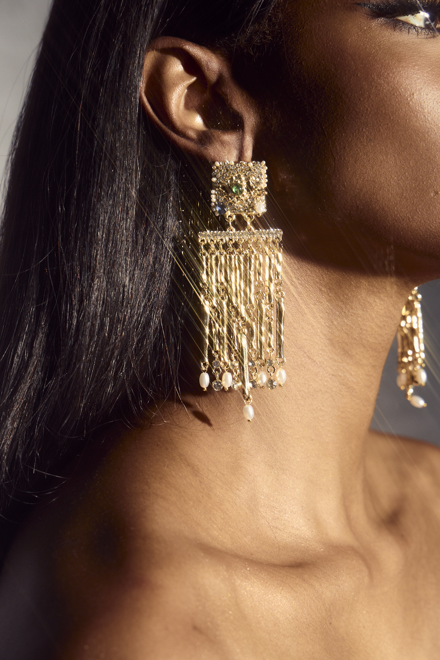 Gem Eyes Tassel Drop Earrings