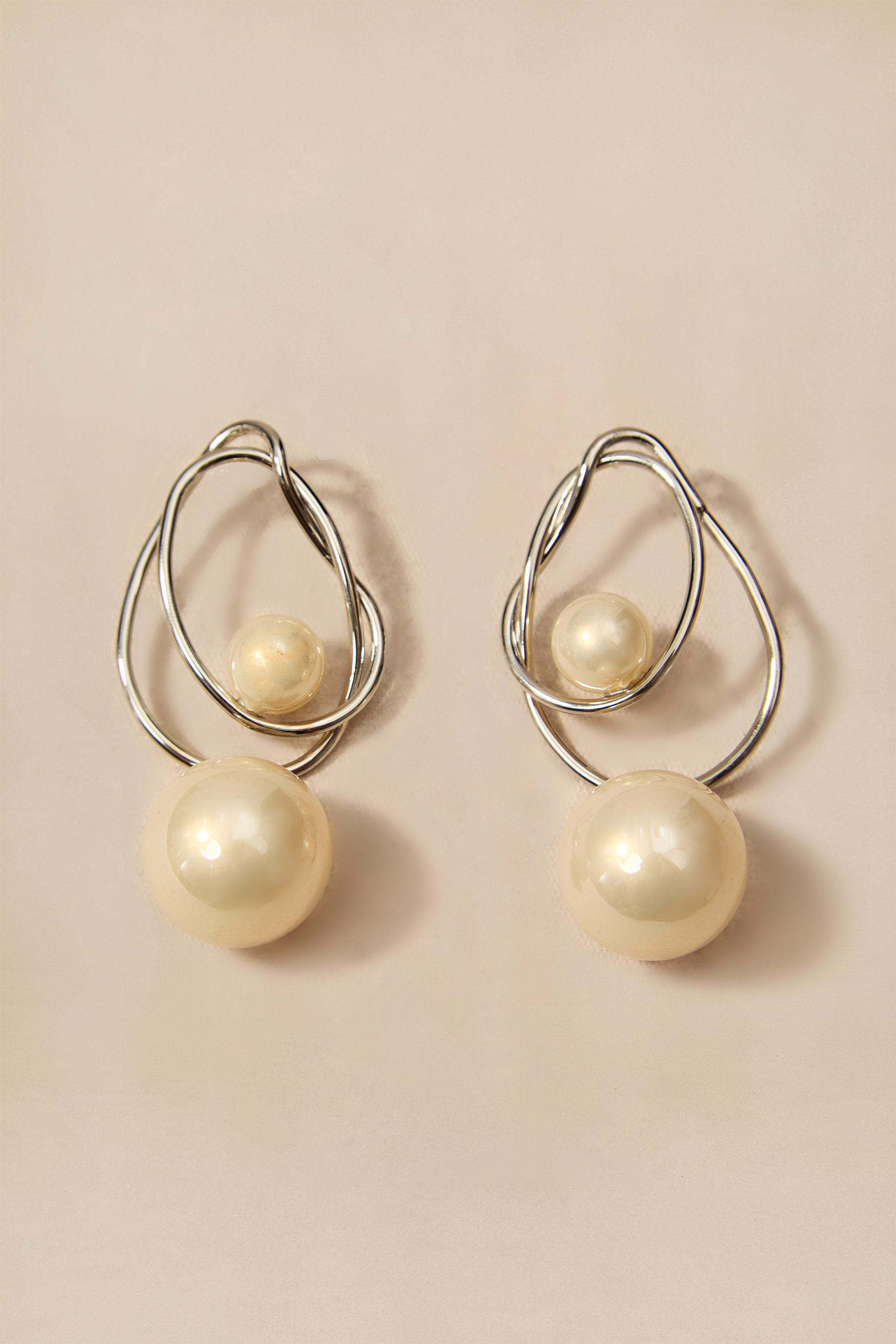 Intertwined Loop Pearl Drop Earrings