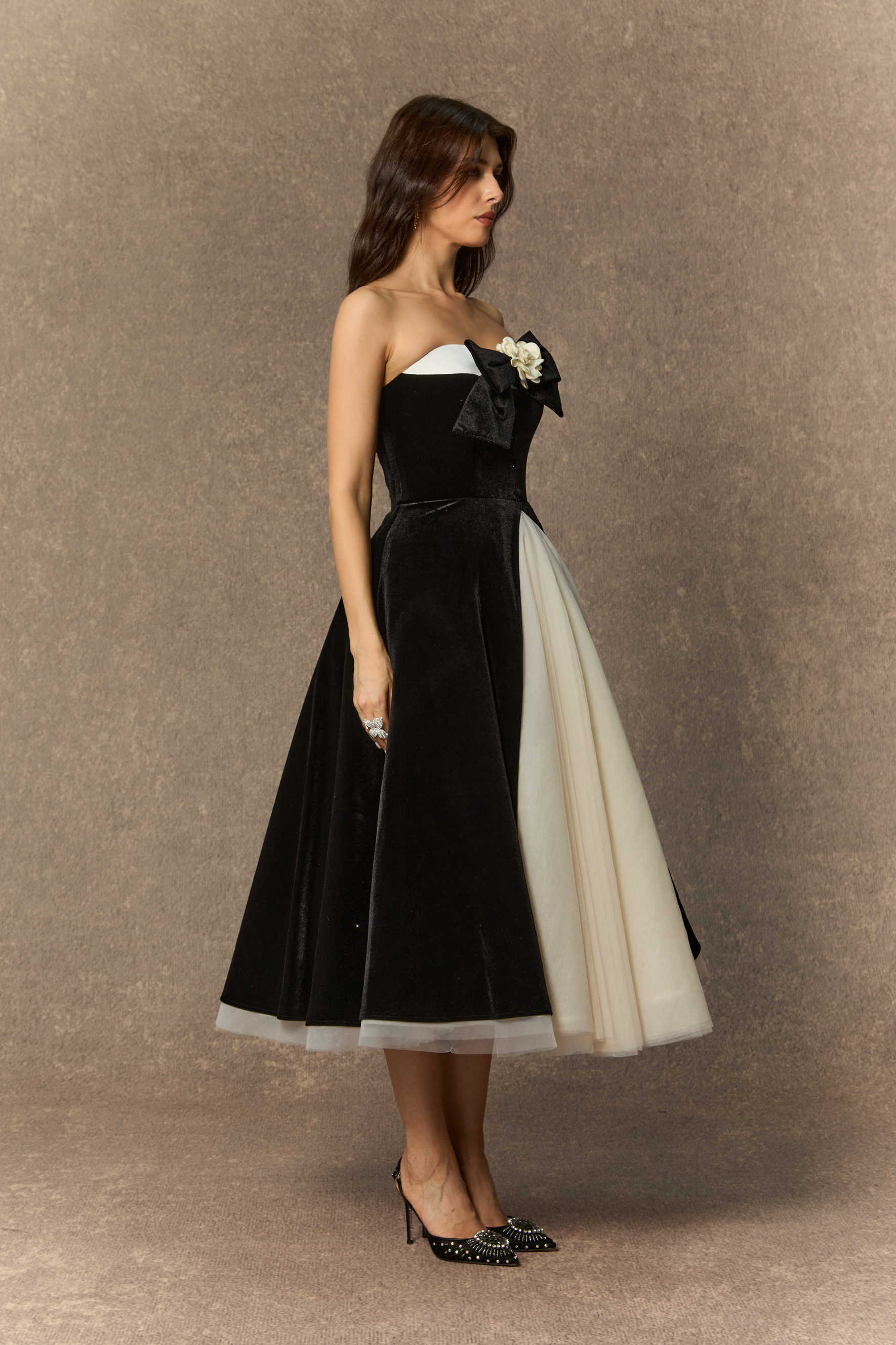 Fabulous Phenomenon Black Velvet Bow Contrast Midi Dress