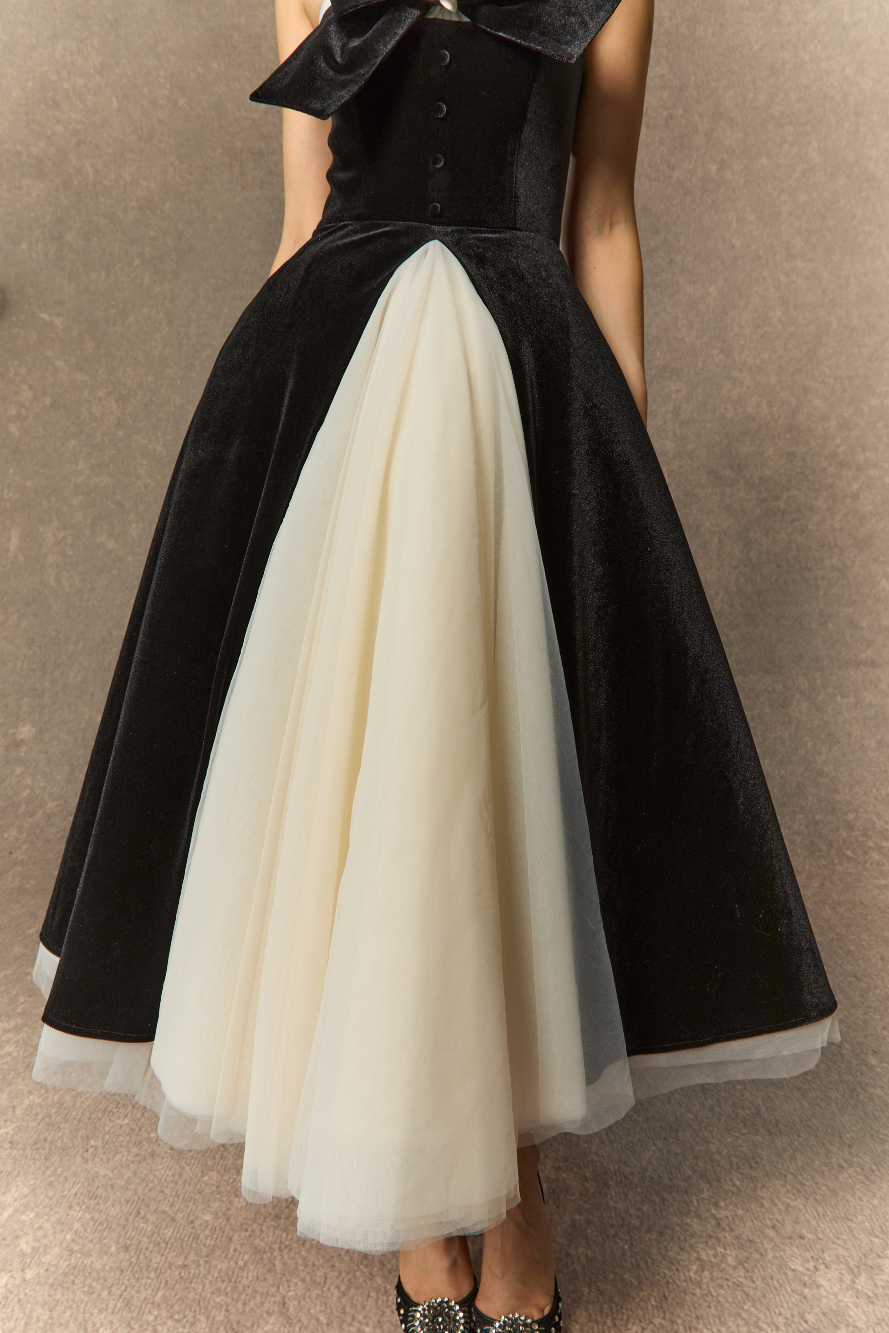 Fabulous Phenomenon Black Velvet Bow Contrast Midi Dress