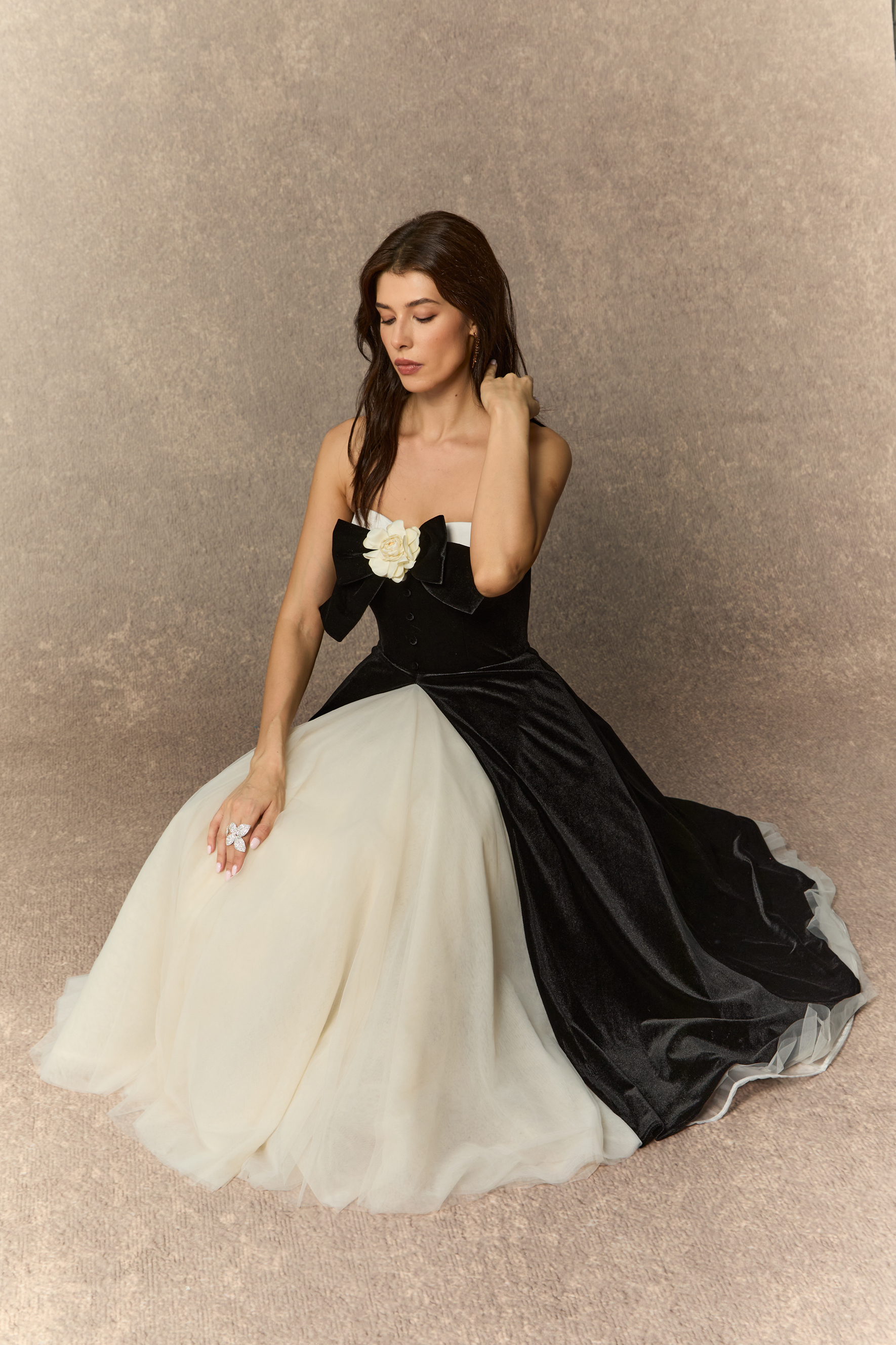 Fabulous Phenomenon Black Velvet Bow Contrast Midi Dress