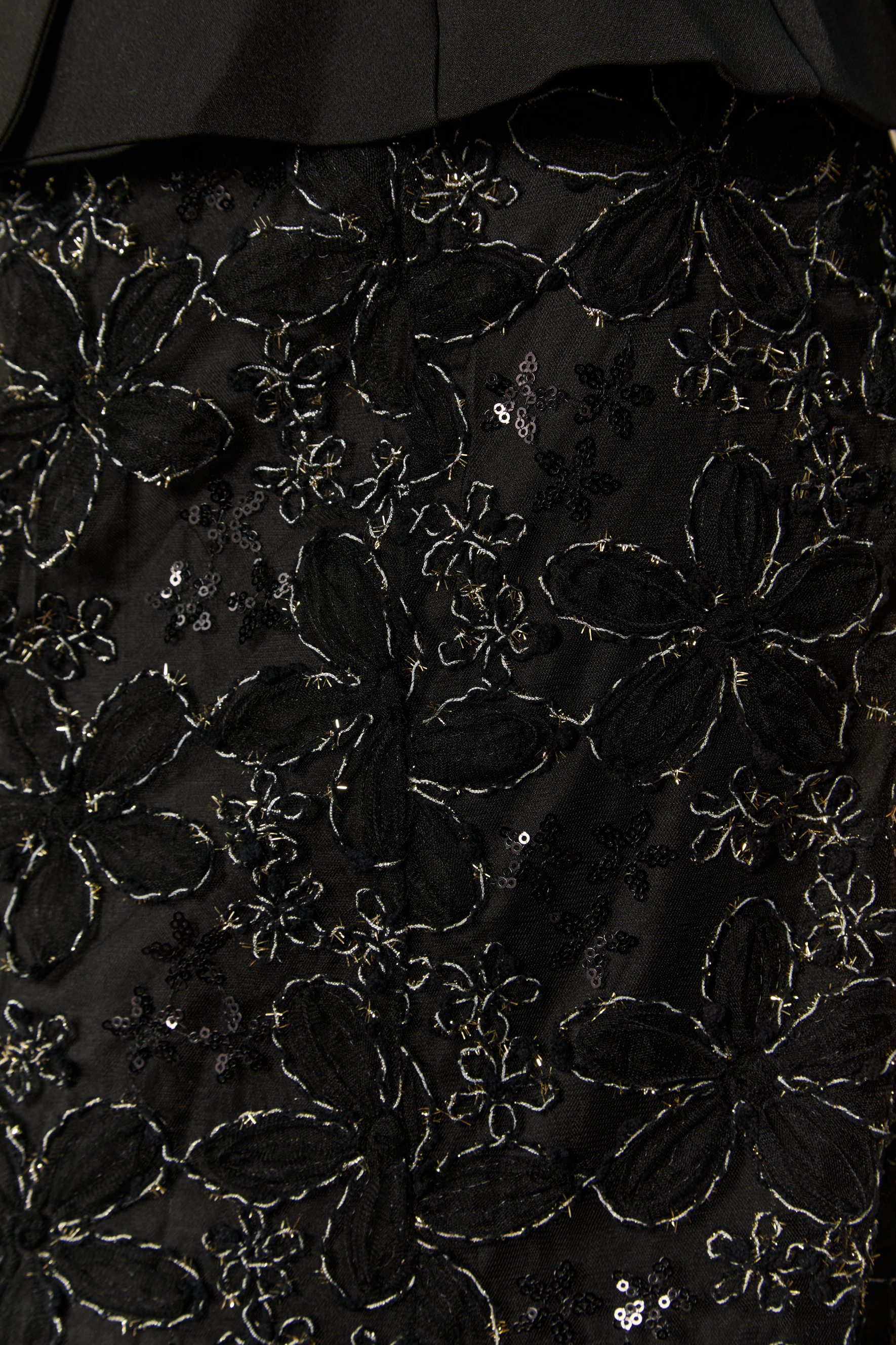 Compelling Style Black Flare Hem Jacket & Floral Embroidery Skirt Set