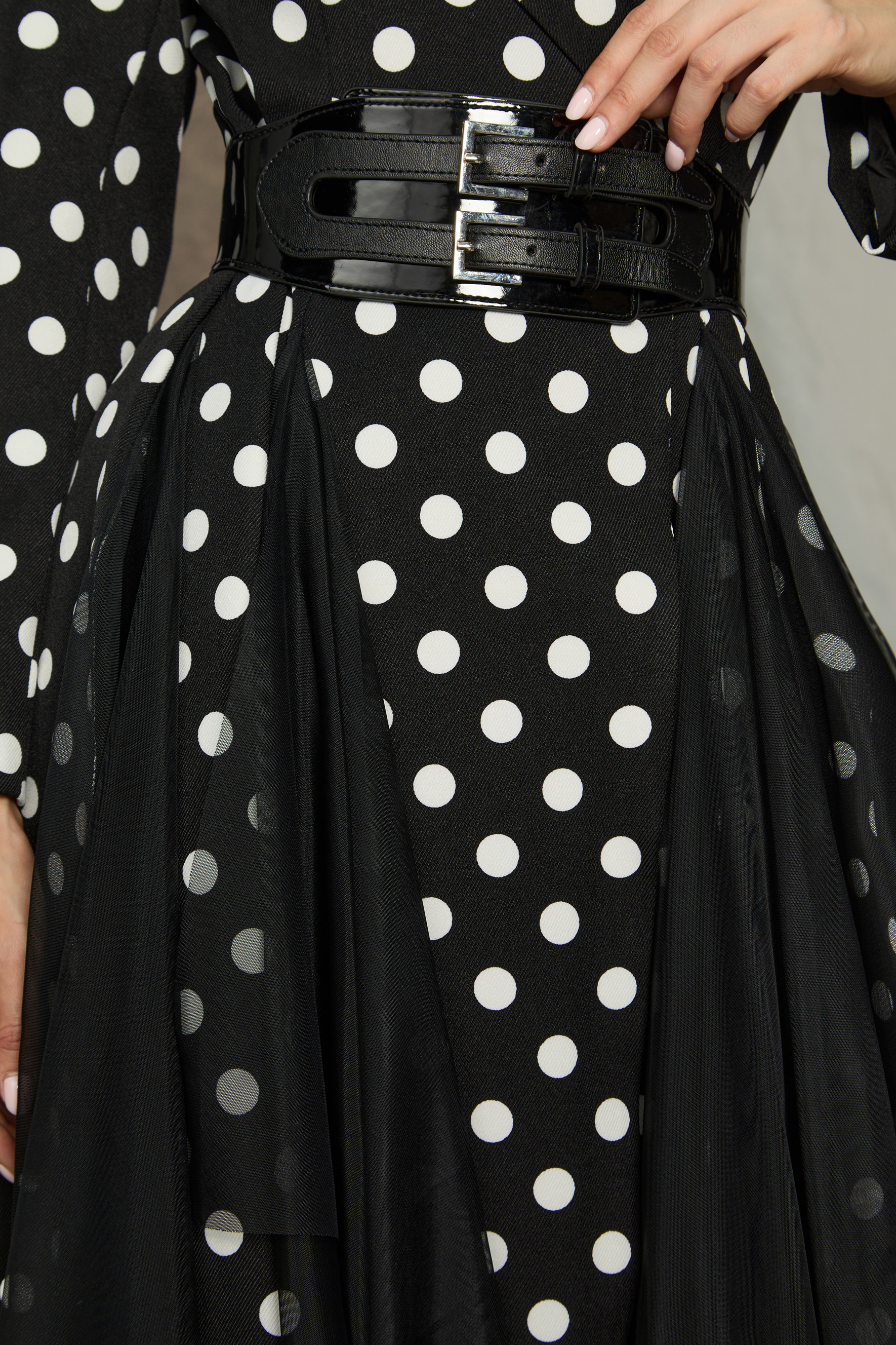 Captivating Aesthetic Black Polka Dot Organza Midi Dress