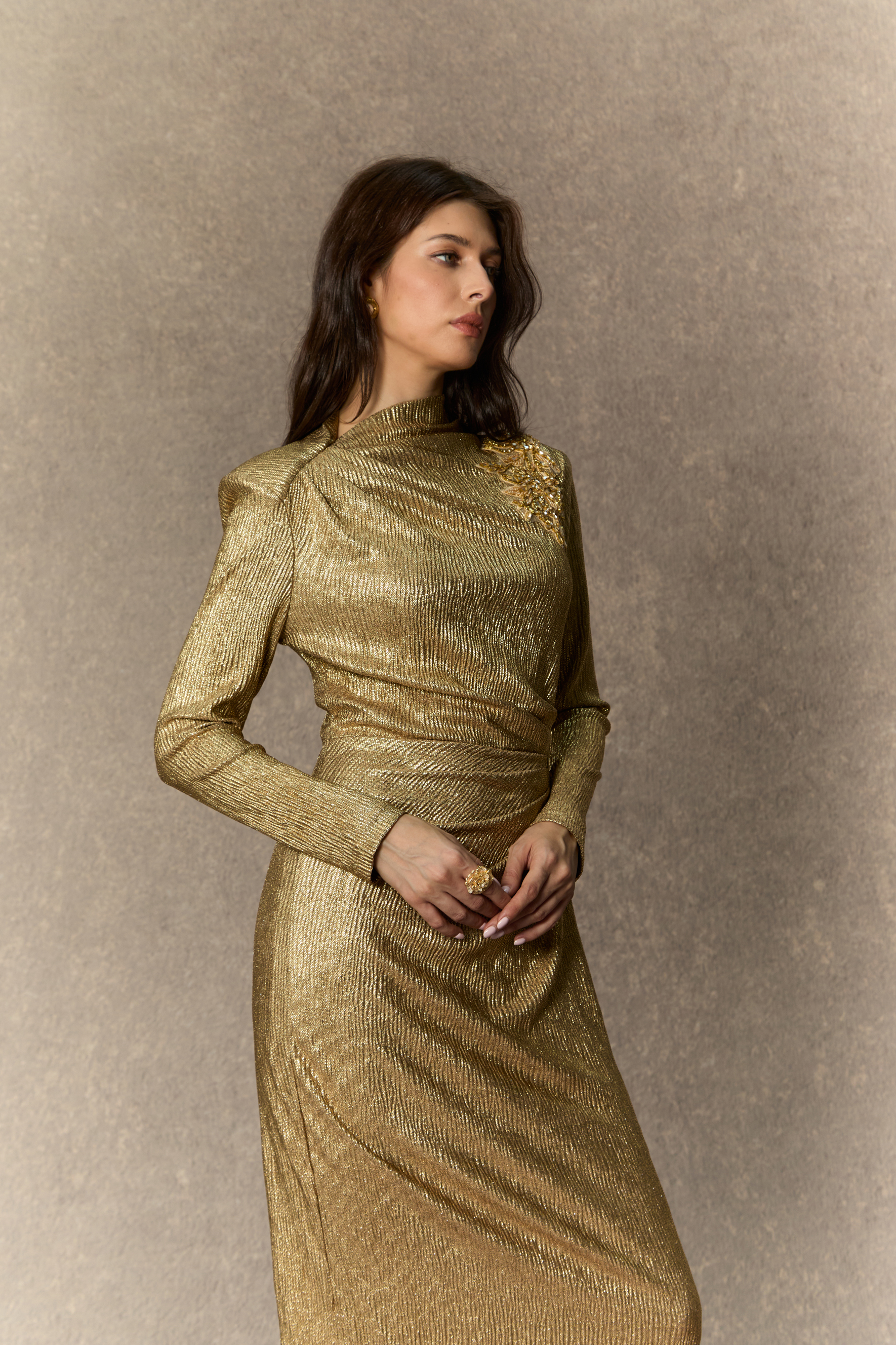 Brilliant Allure Gold Floral Embellished Texture Midi Dress