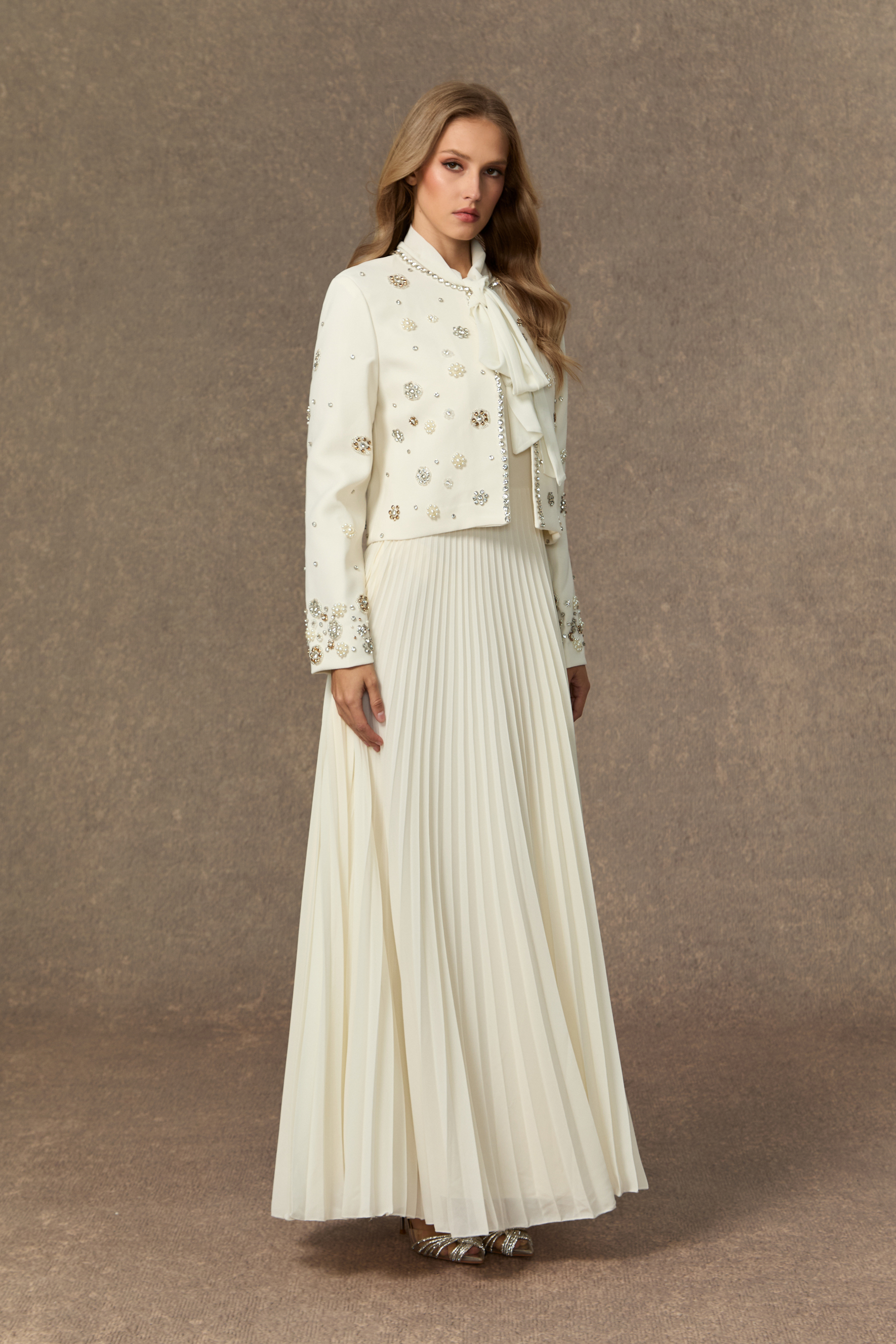 Lavish Looks White Embellished Jacket & Bow Tie Pleated Dress Set
