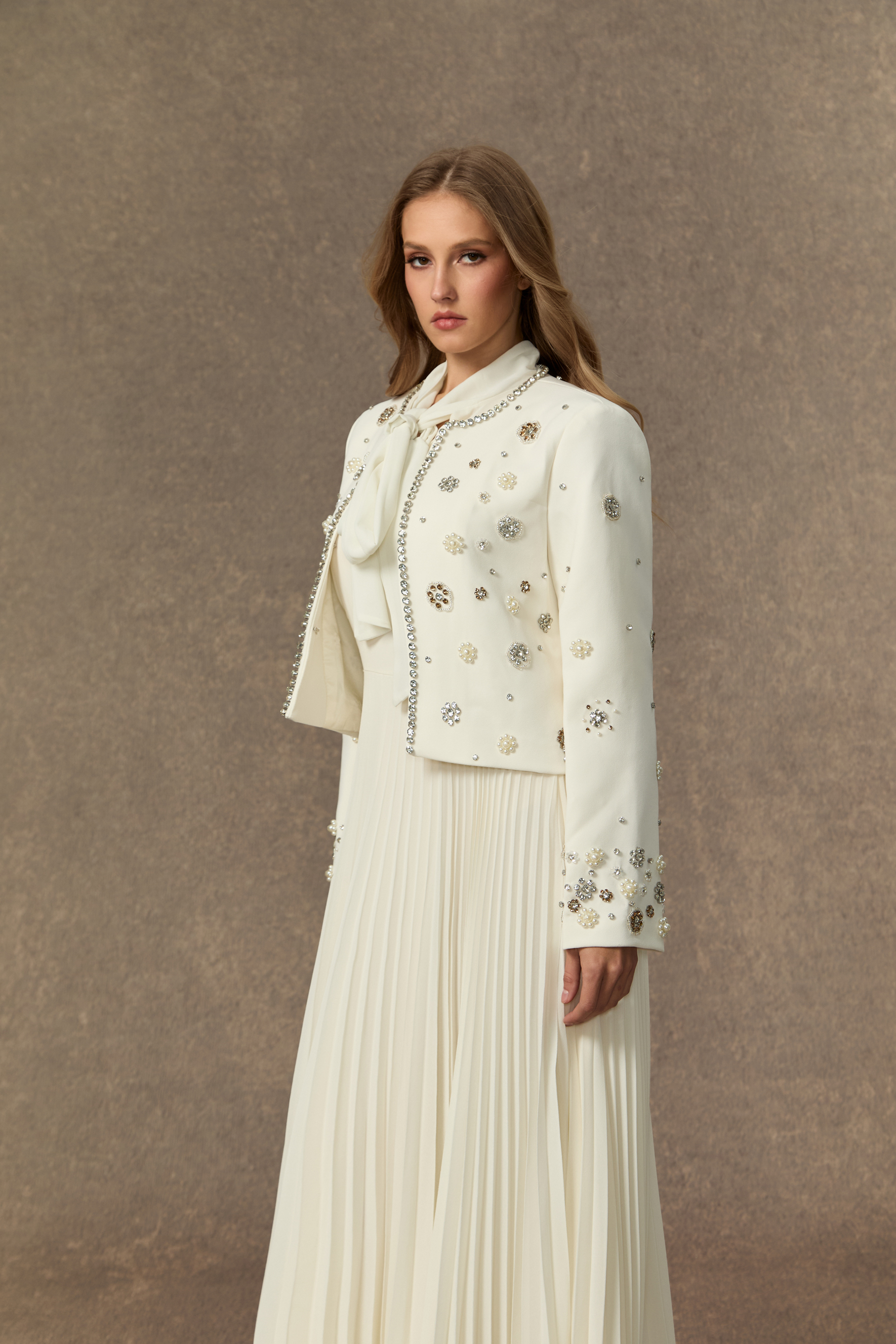 Lavish Looks White Embellished Jacket & Bow Tie Pleated Dress Set