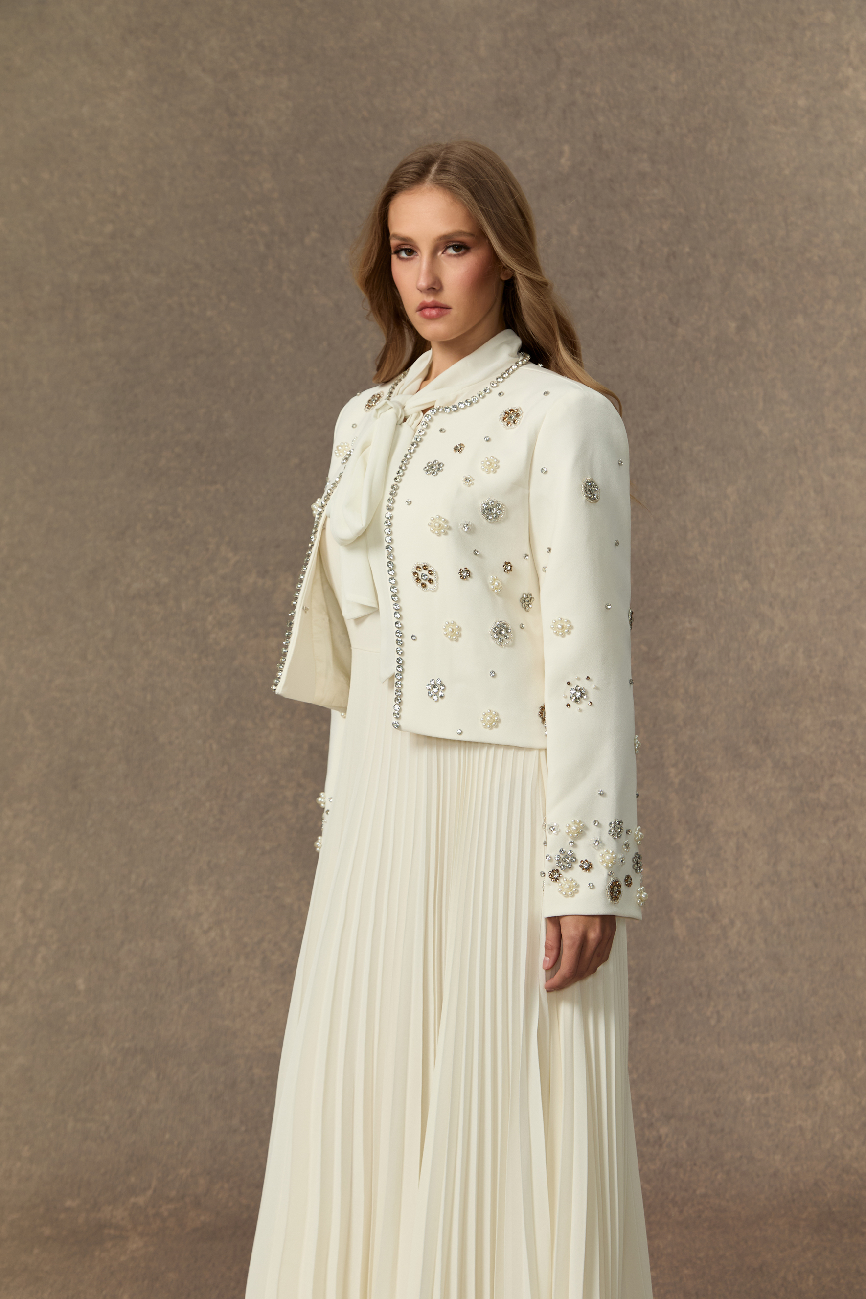 Lavish Looks White Embellished Jacket & Bow Tie Pleated Dress Set