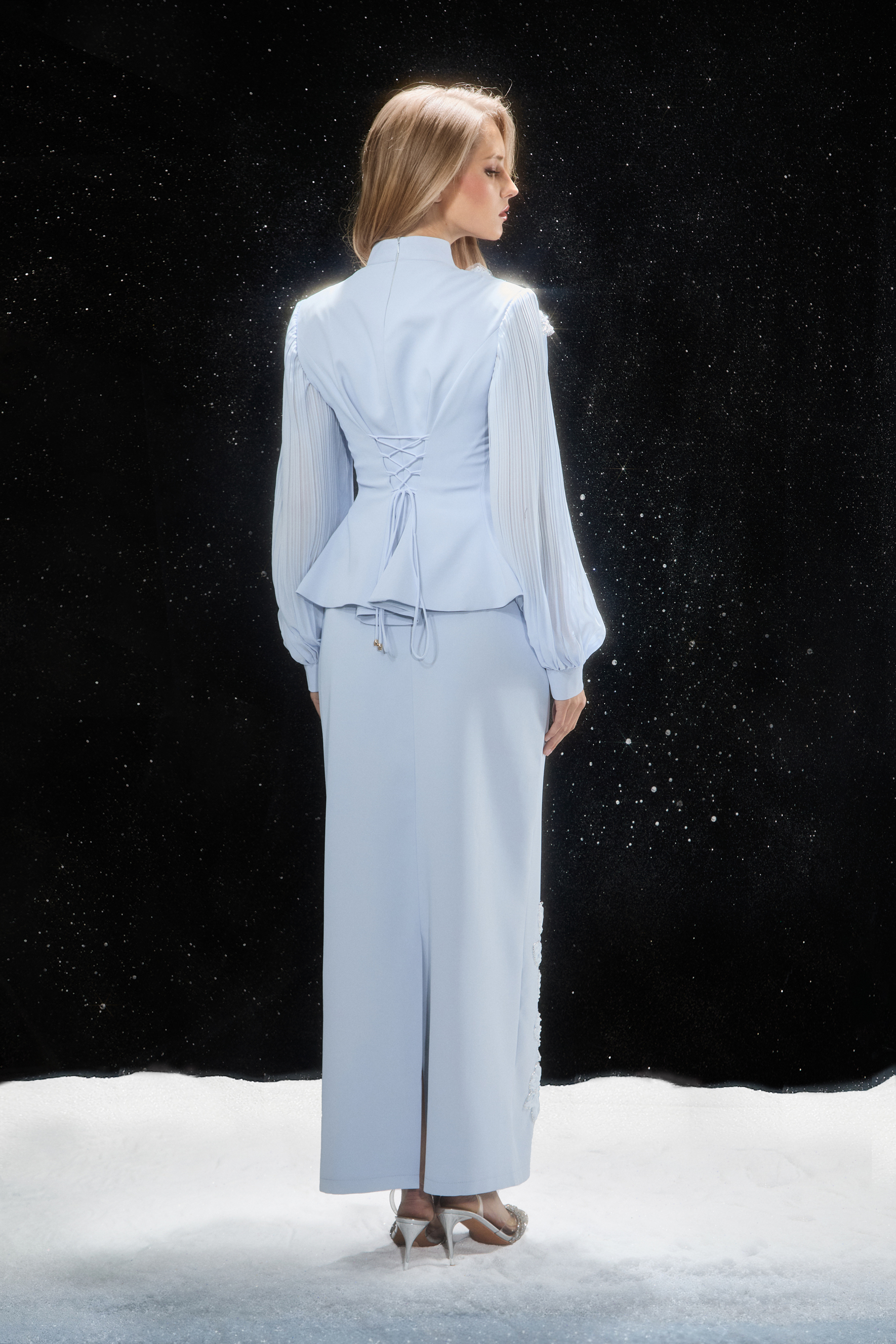 Confident Sensation Blue Floral Embroidery Pleated Sleeve Skirt Set