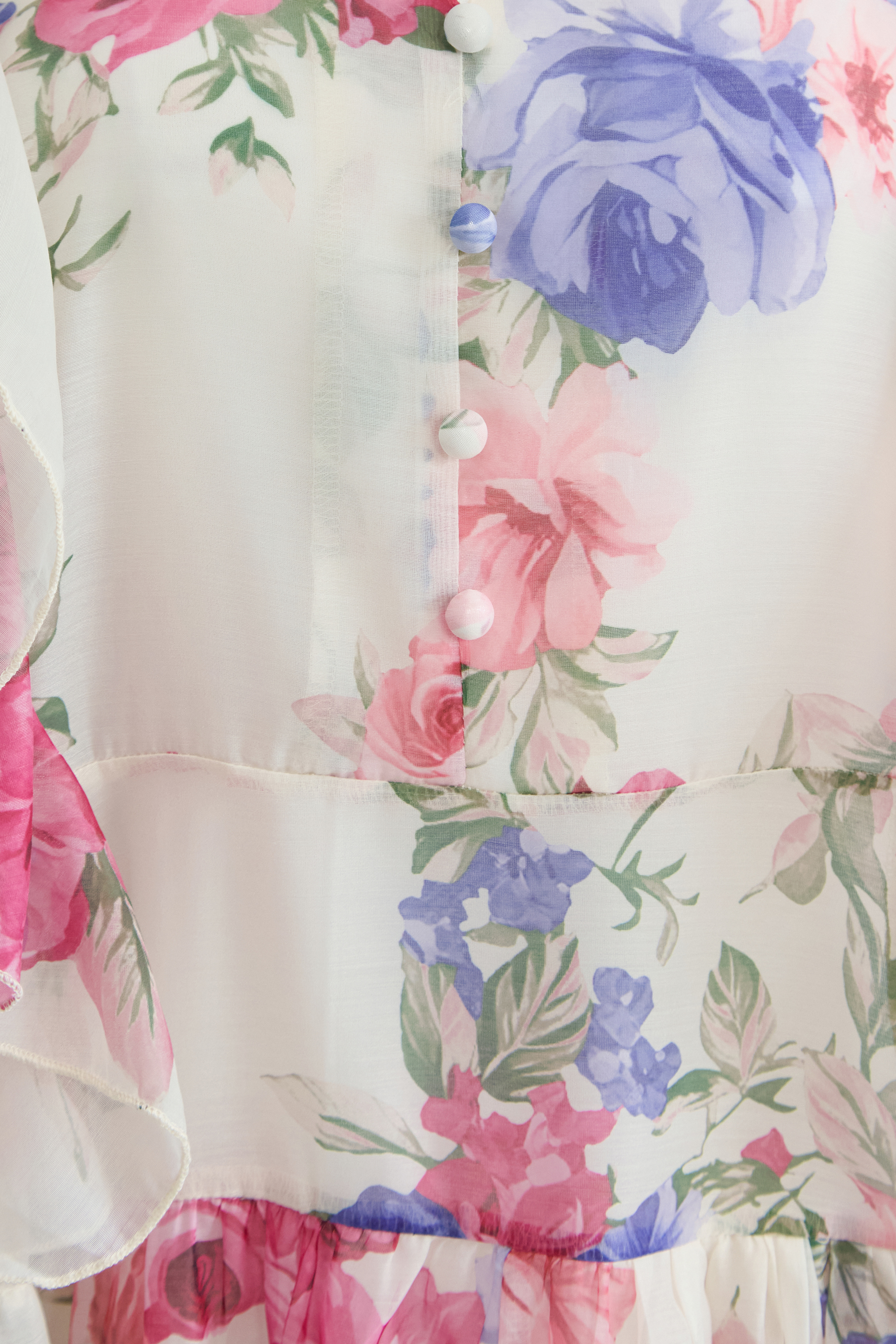 Admirable Elegance Beige Floral Print Puff Sleeve Maxi Dress