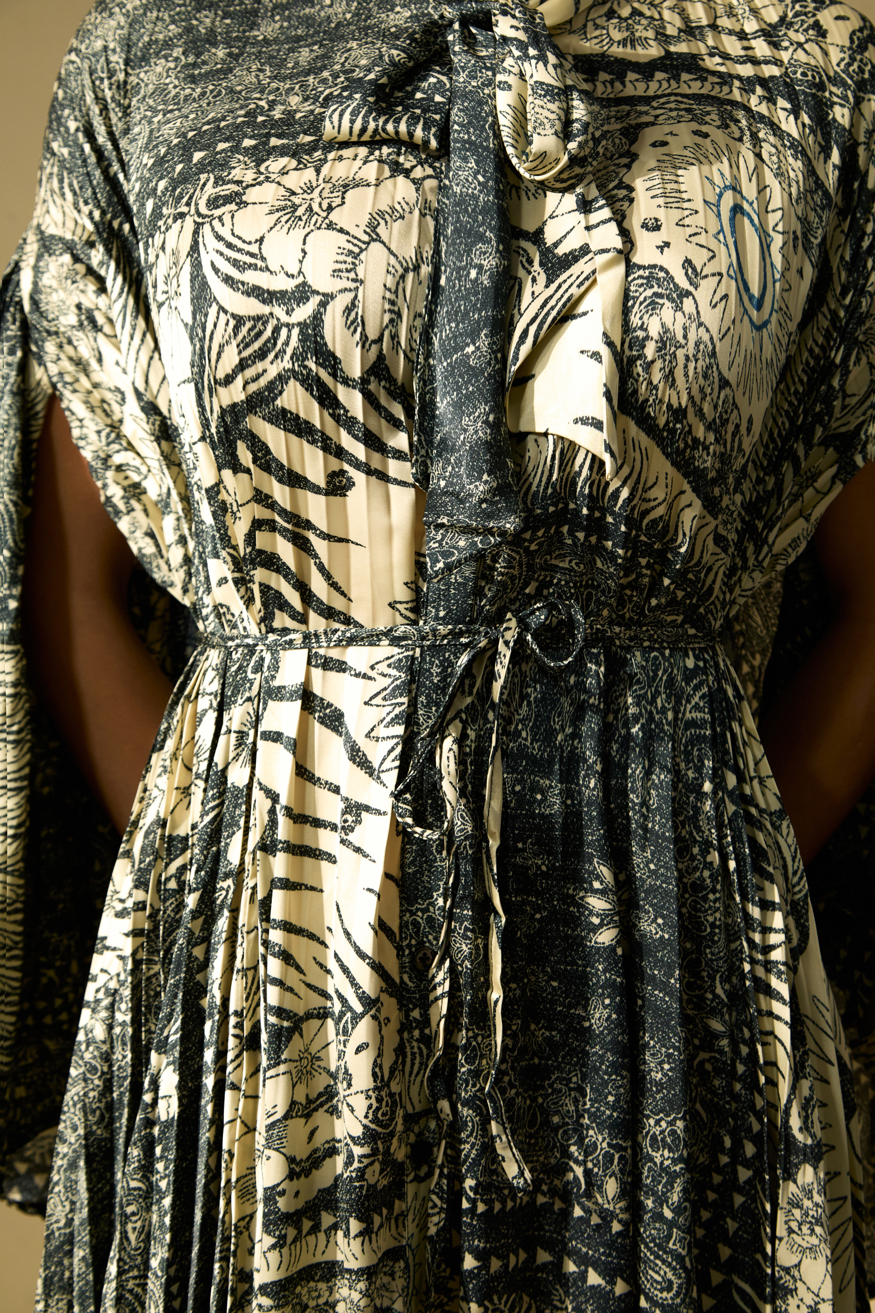 Signature Elegance Beige Printed Cape Sleeve Maxi Dress