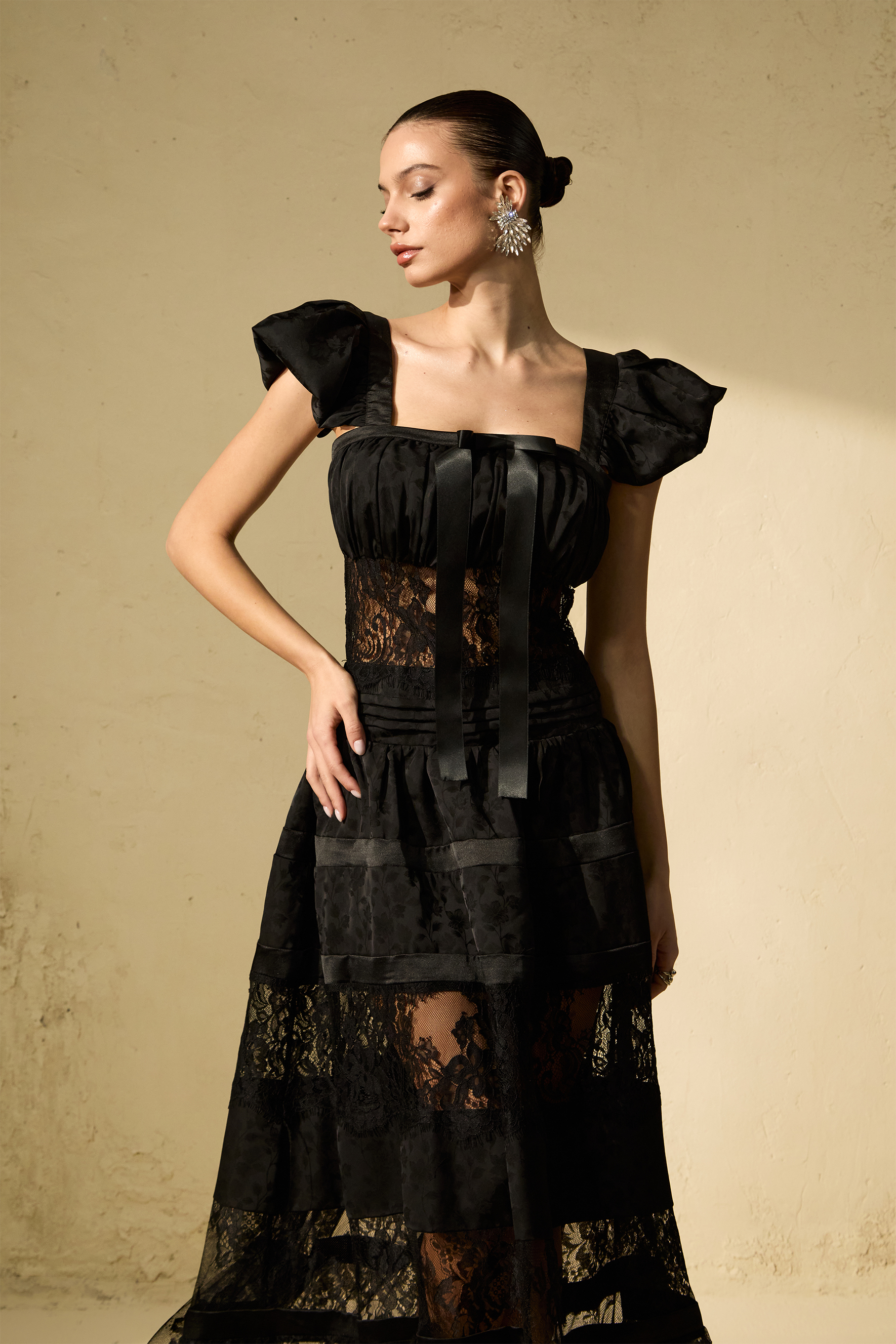 Luxury Mystical Black Puff Seeve Lace Panel Maxi Dress