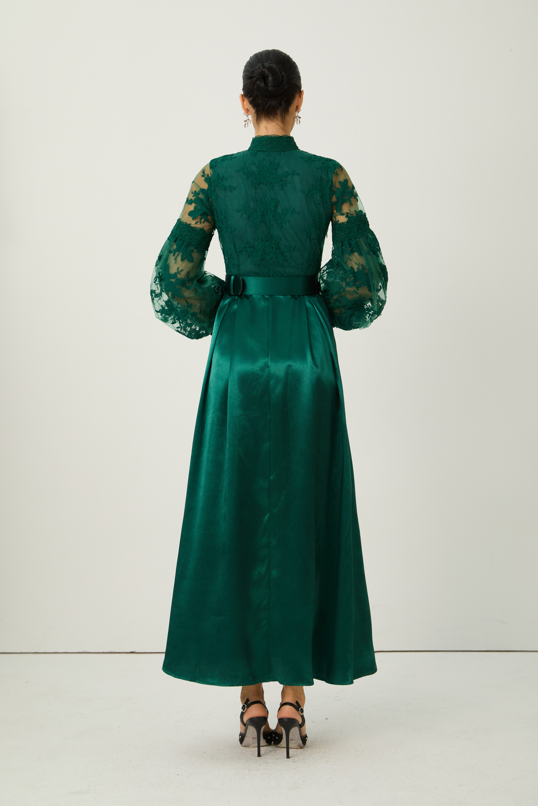 Perfectly Flirtatious Green Sheer Lace Sleeve Maxi Dress