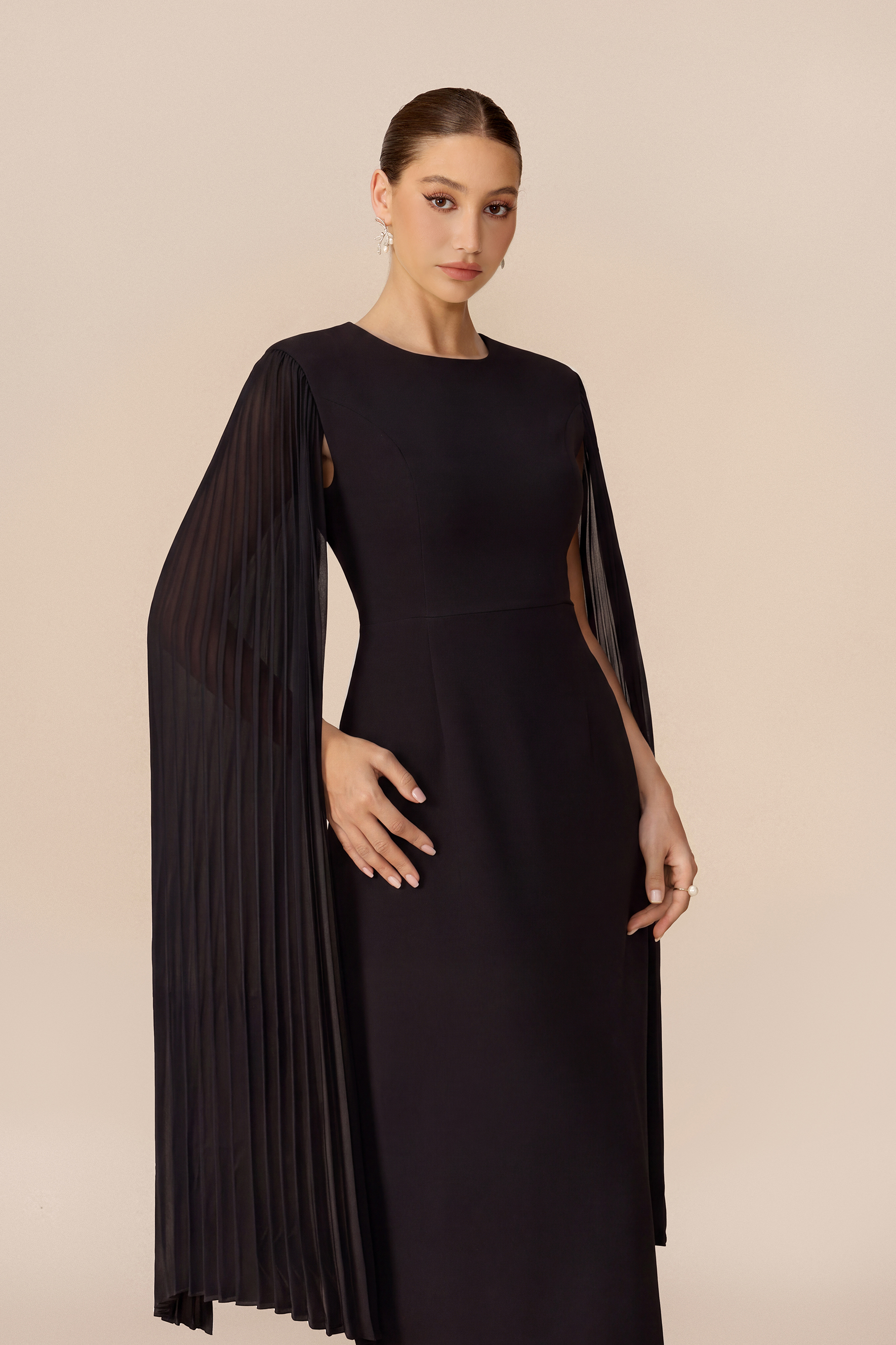Pure Elegance Black Pleated Cape Round Neck Midi Dress