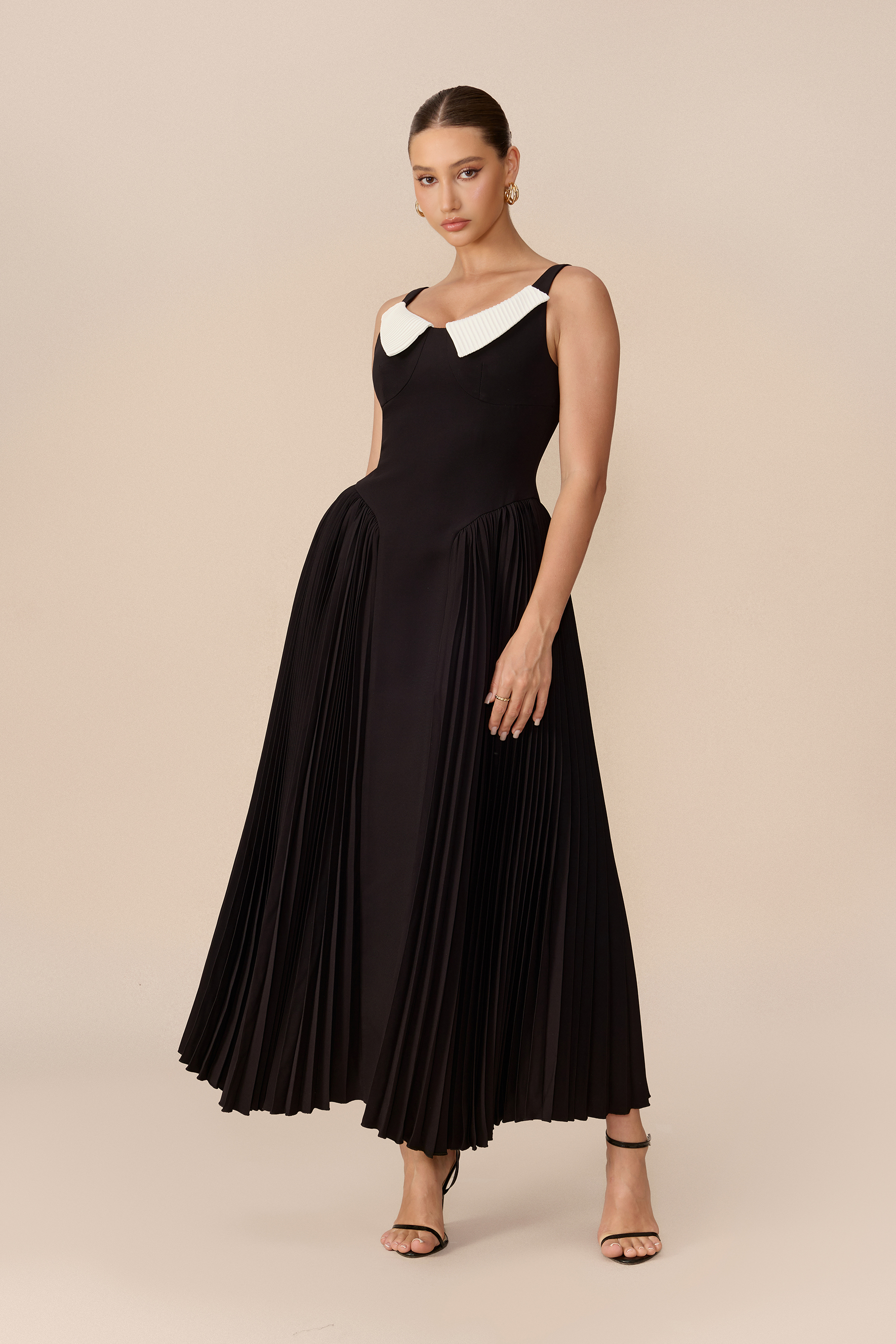 Graceful Days Black Contrast Collar Pleated Maxi Dress