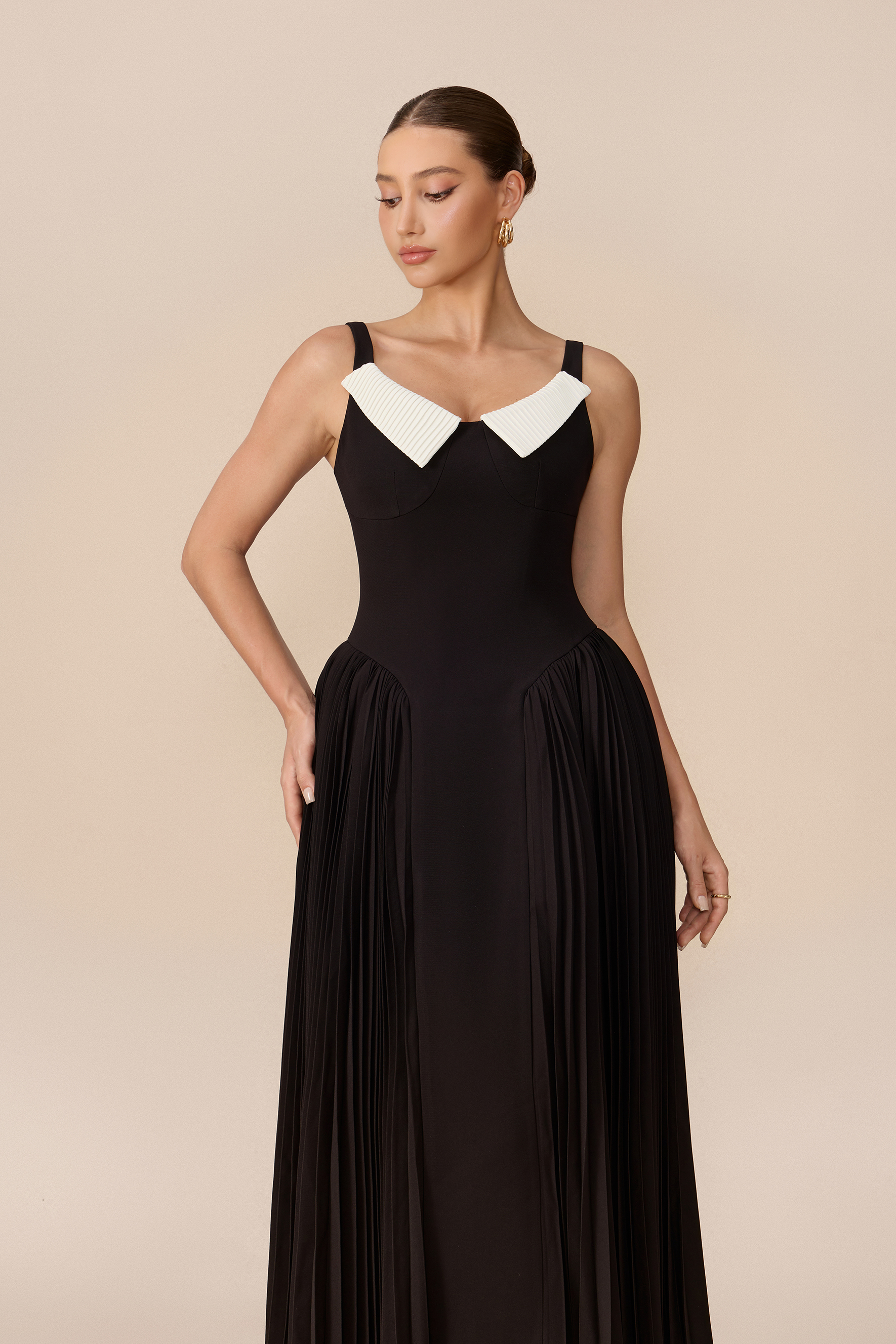 Graceful Days Black Contrast Collar Pleated Maxi Dress