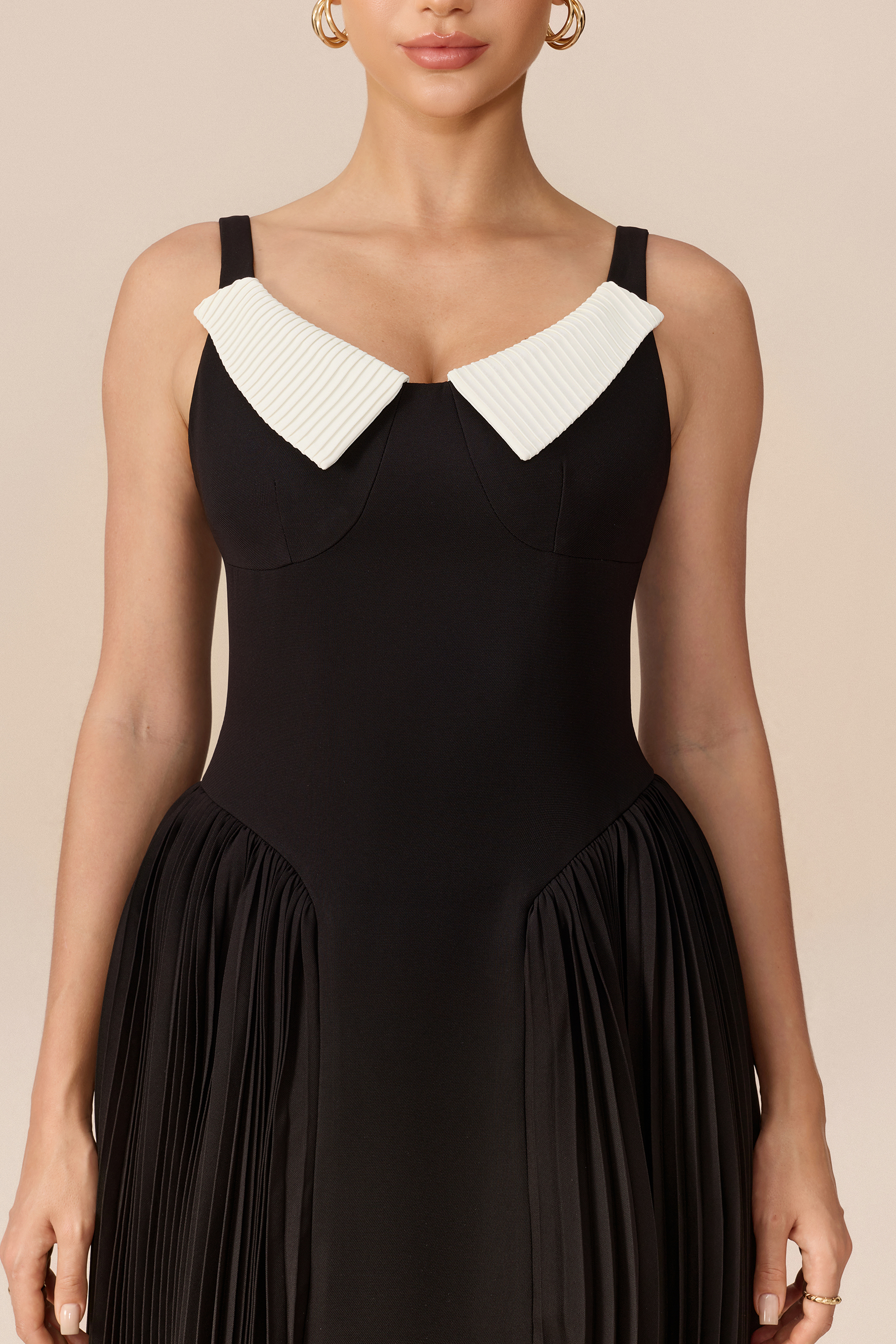Graceful Days Black Contrast Collar Pleated Maxi Dress