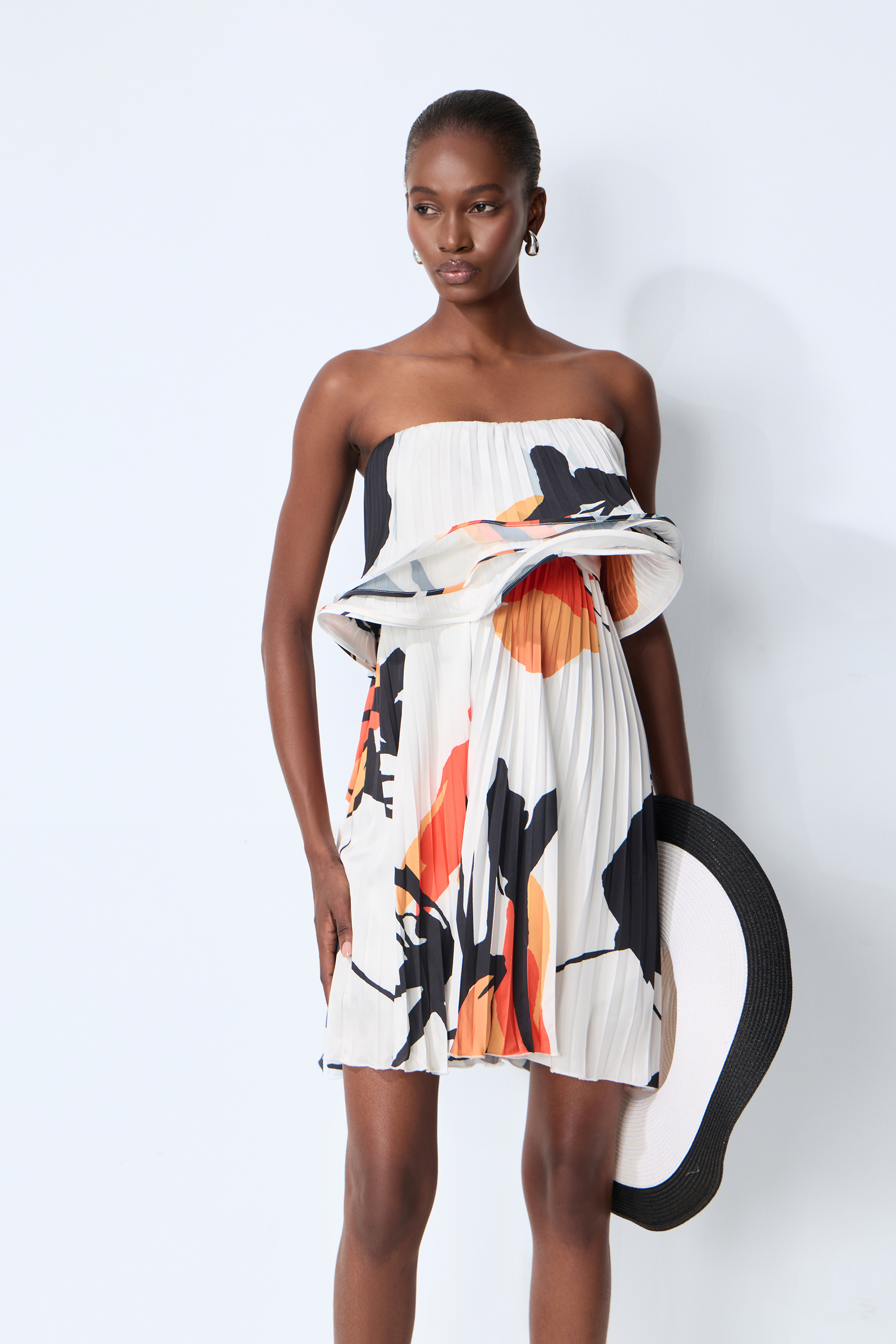 Soft Illusion White Abstract Print Strapless Pleated Mini Dress
