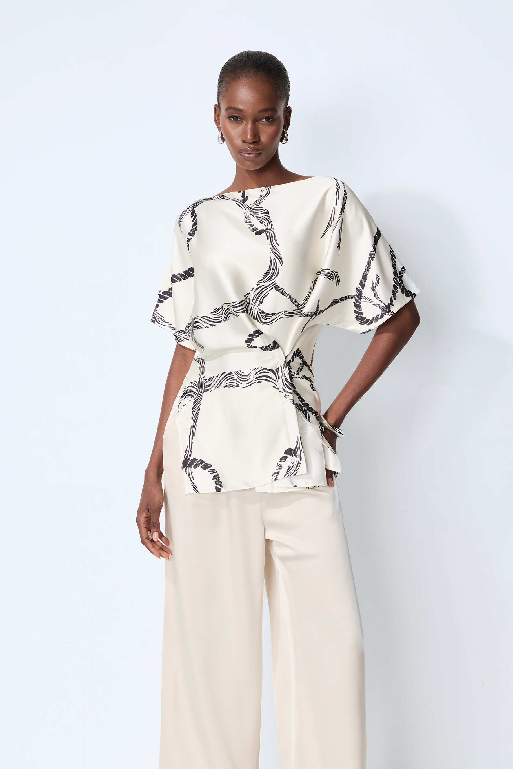 Easy Moment White Abstract Print Side-Knot Wrap Blouse