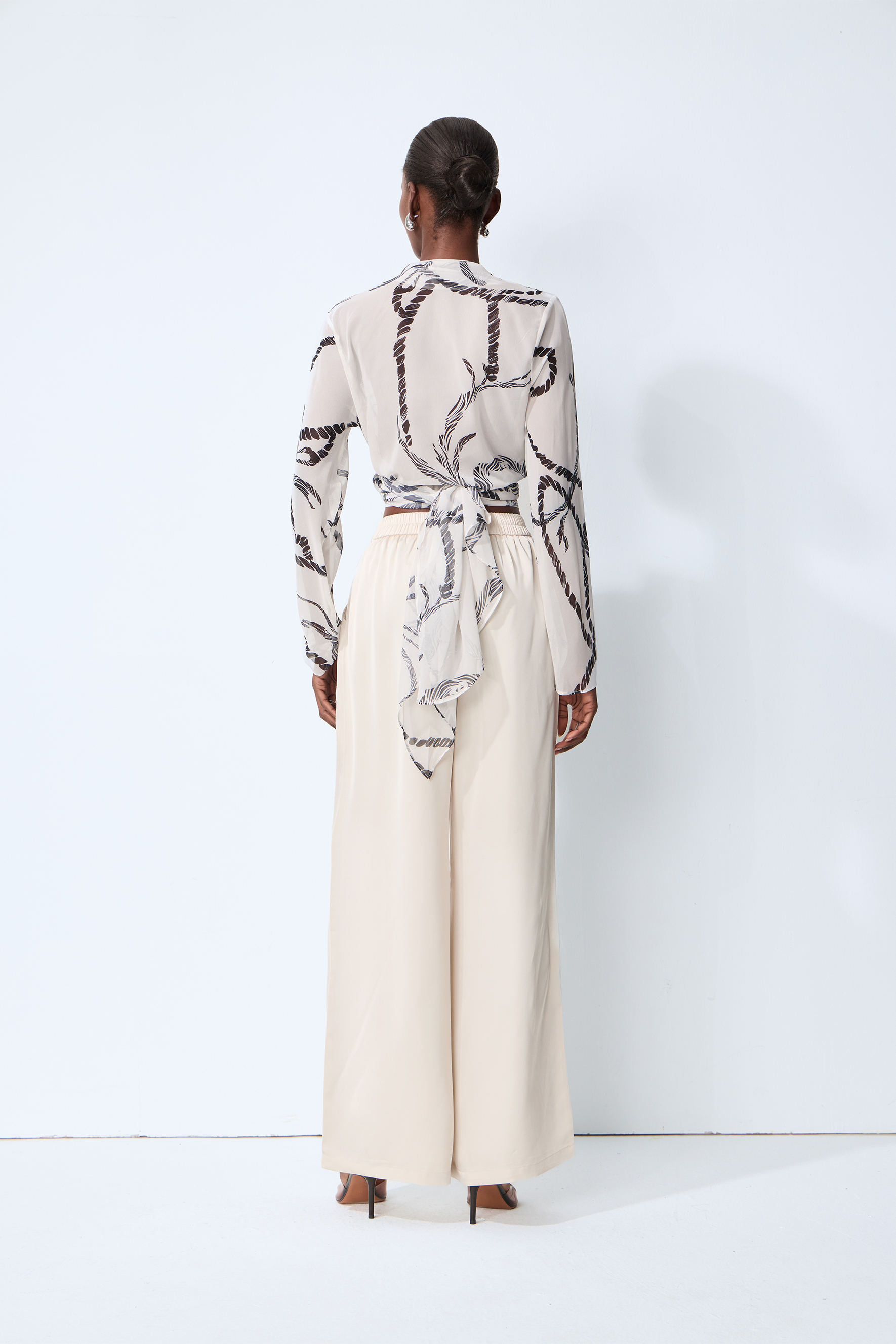 Fresh Mood White Abstract Print Wrap Blouse