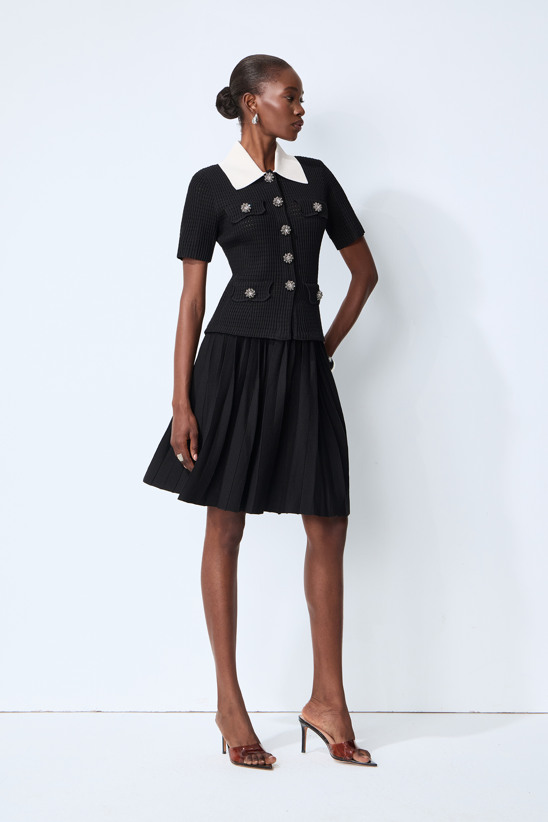 Simple Look Black Contrast Collar Knit Top & Pleated Skirt Set