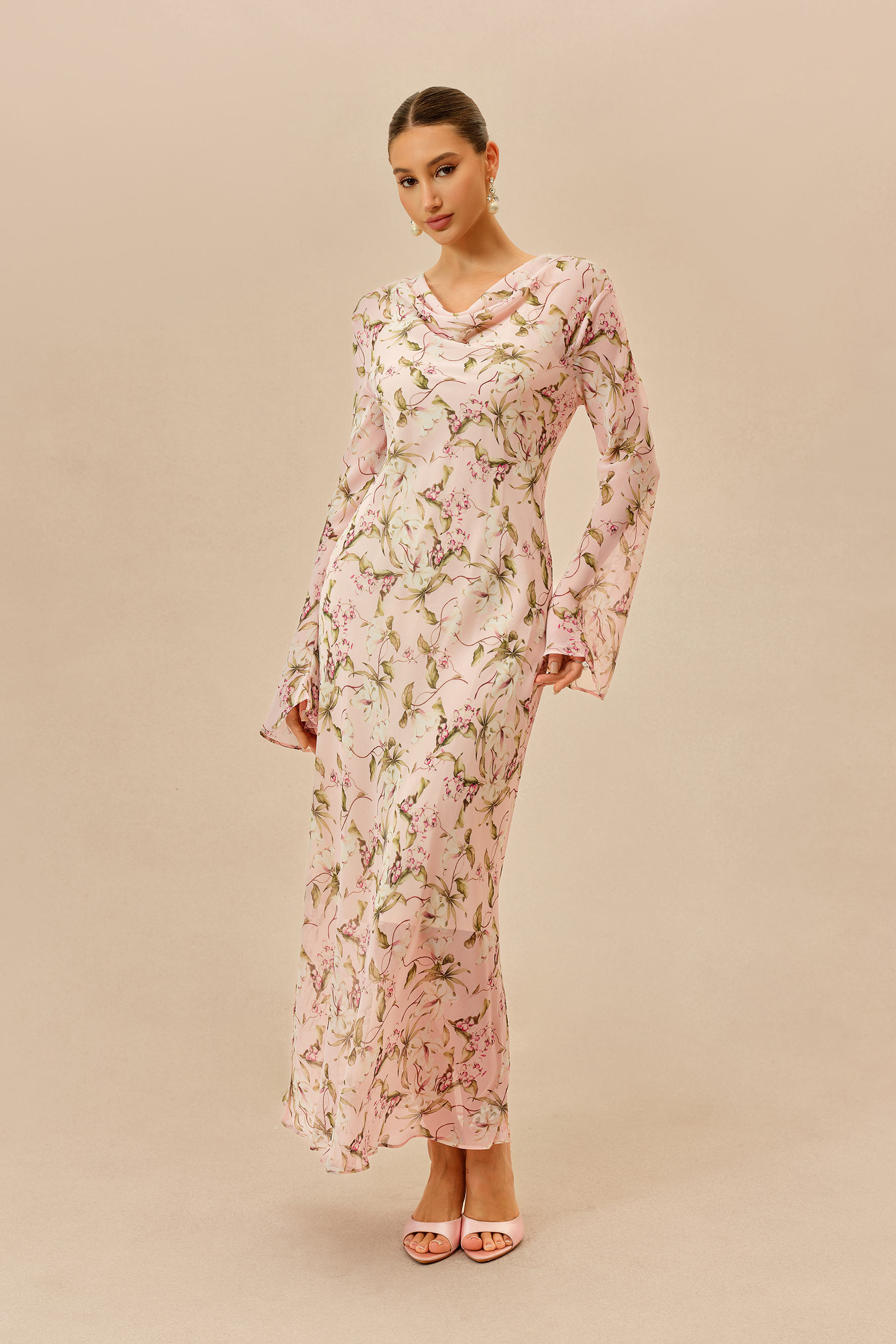 Elegant Admiration Pink Floral Print Bell Sleeve Maxi Dress