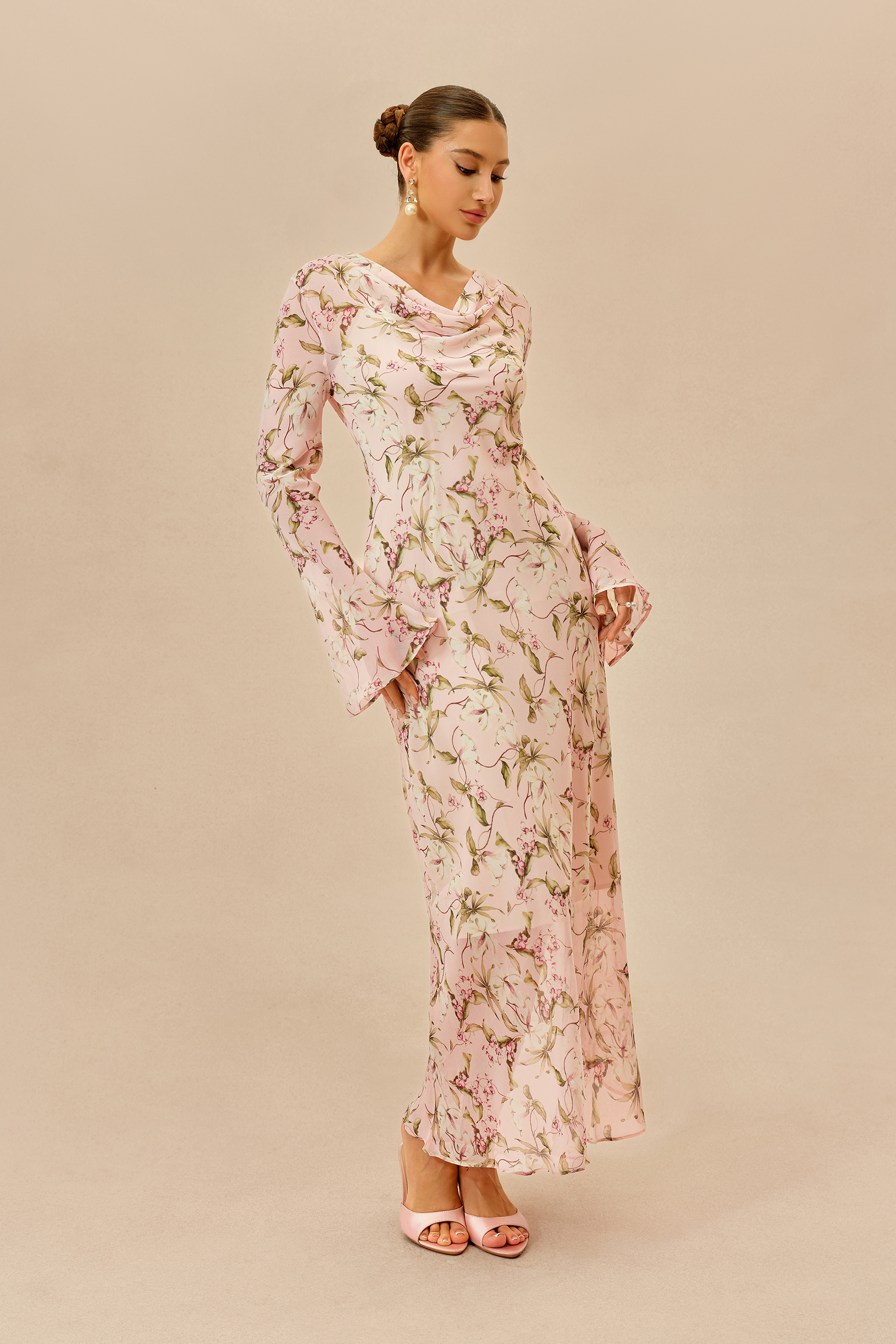 Elegant Admiration Pink Floral Print Bell Sleeve Maxi Dress