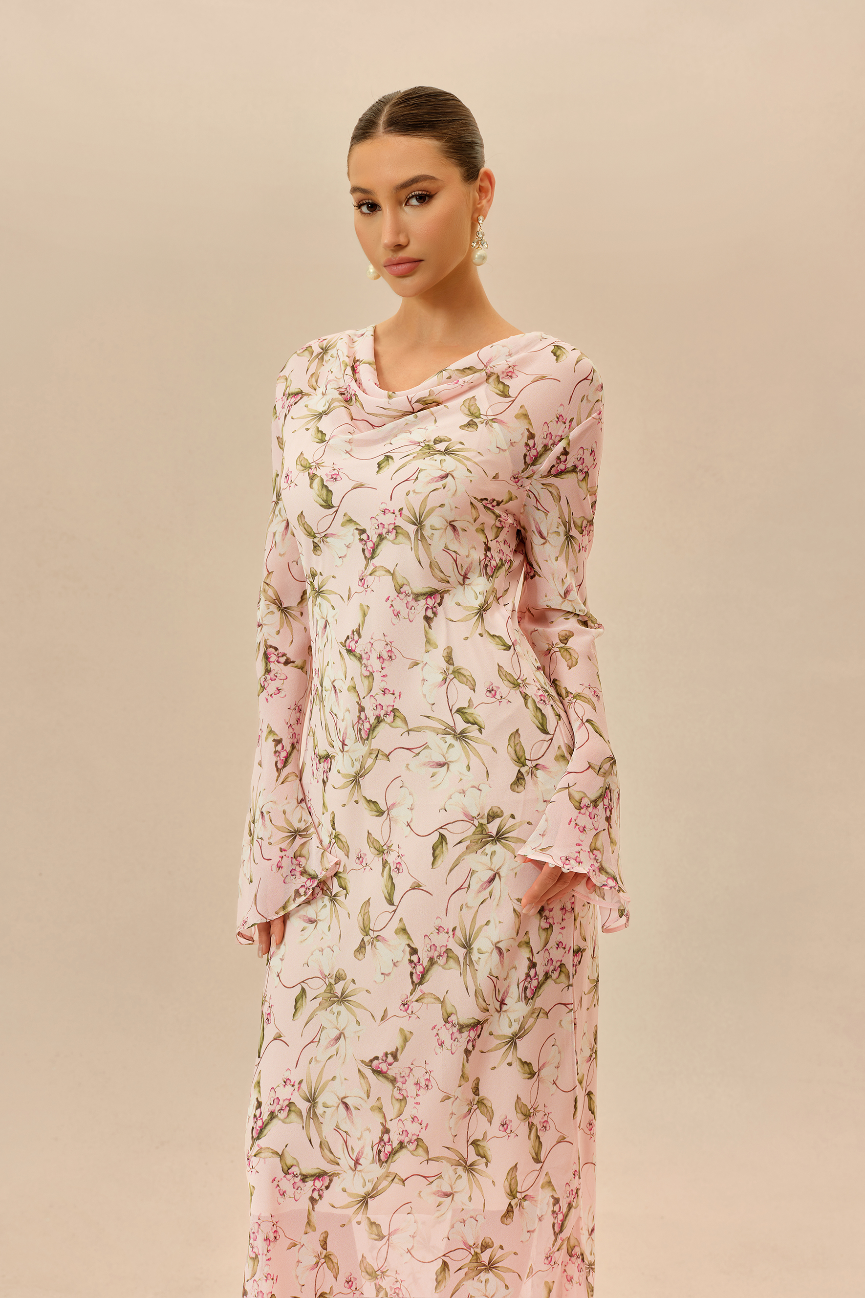 Elegant Admiration Pink Floral Print Bell Sleeve Maxi Dress