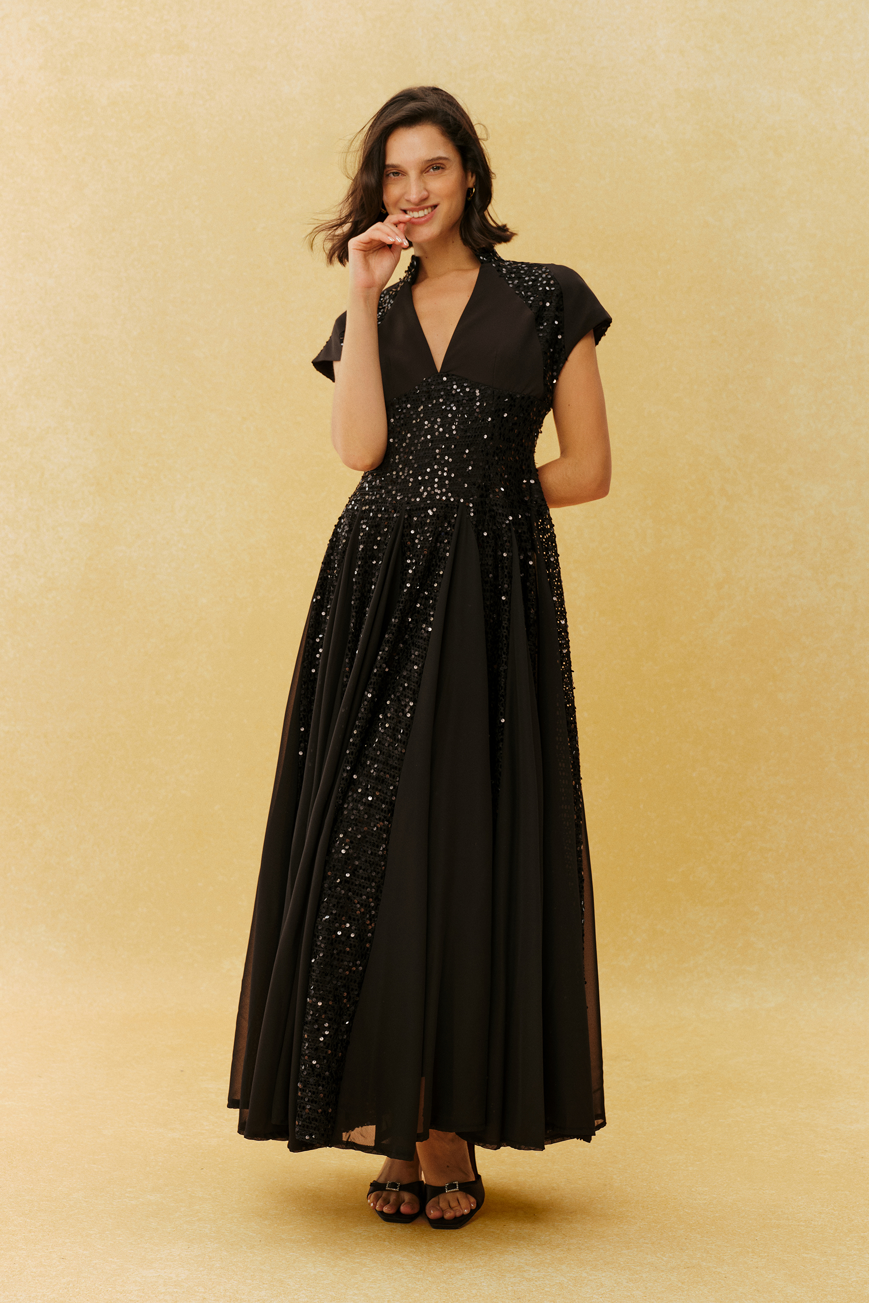 Just Enough Black Sequin V Neck Cap Sleeve Maxi Dress